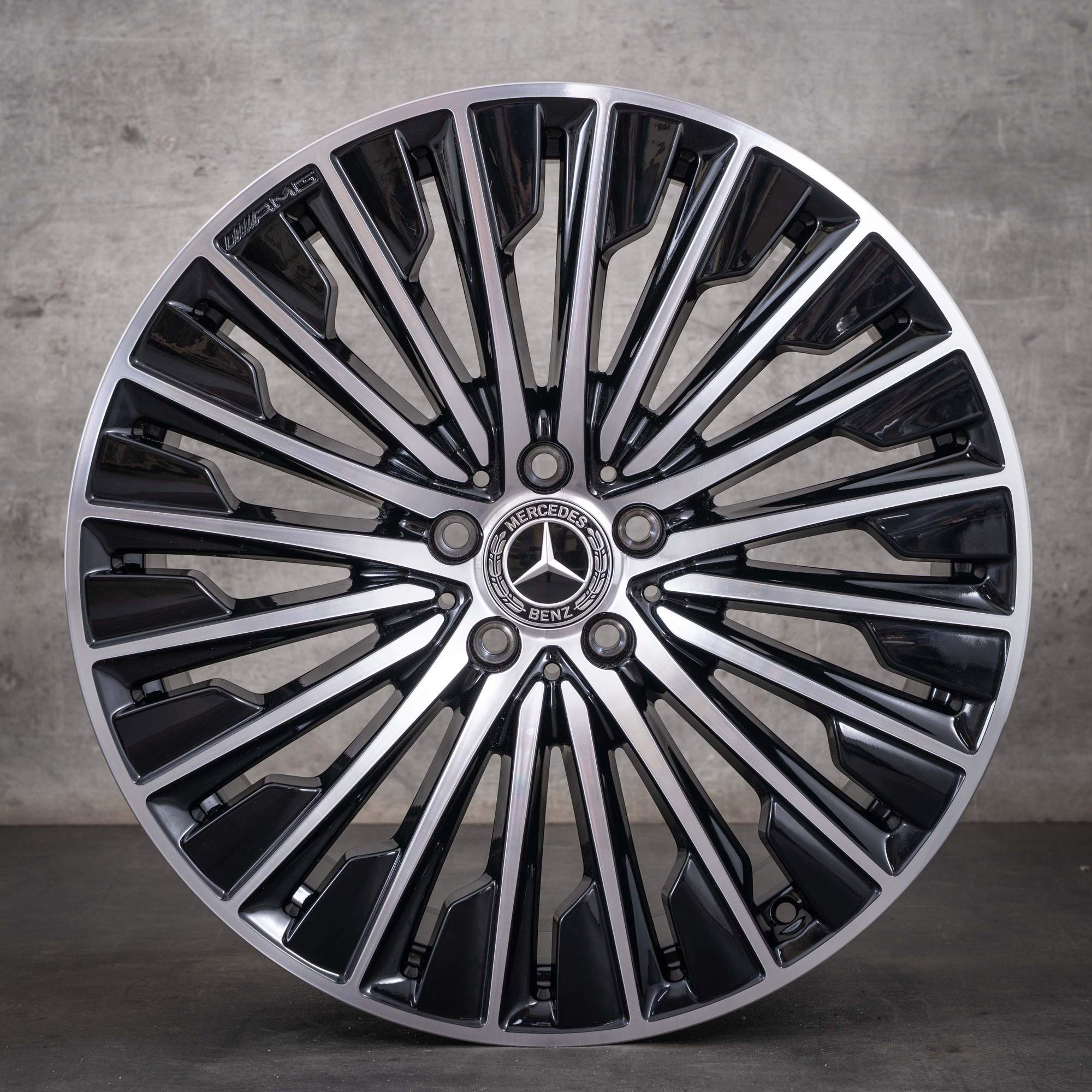 Originalní ráfky na auto Mercedes Benz třídy E AMG 20" W214 S214 A2144010500 A2144010600 černé lesklé NOVÉ