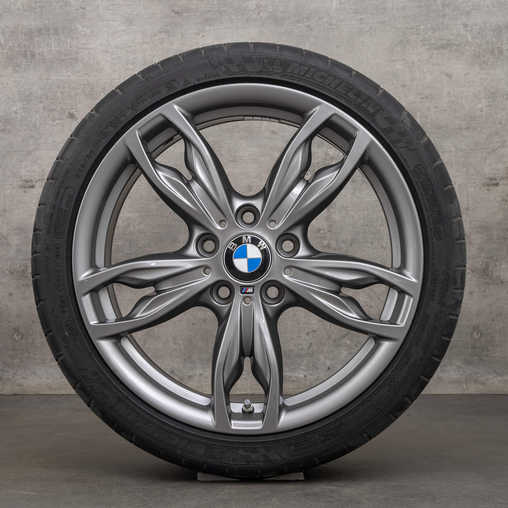 BMW Série 1 F20 F21 2 F22 F23 pneus été roues jantes 18 pouces 436 M 7 mm