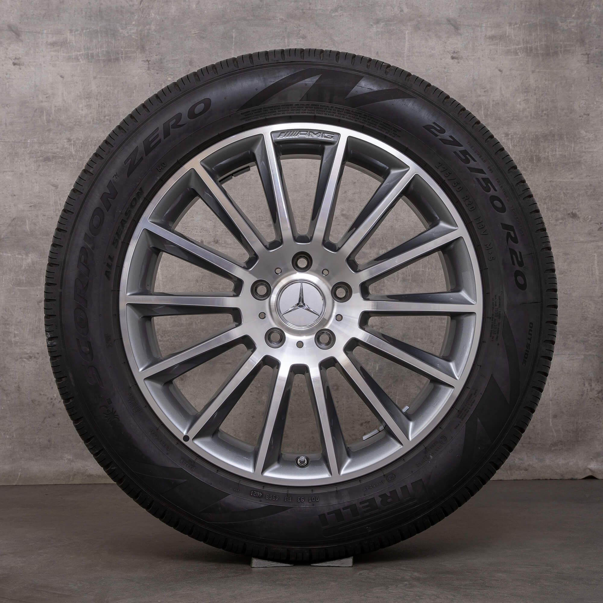 Originele Mercedes Benz G-Klasse AMG wintervelgen 20 inch W463 G350d G400d G500 velgen A4634011700 himalayagrijs glanzend gedraaid