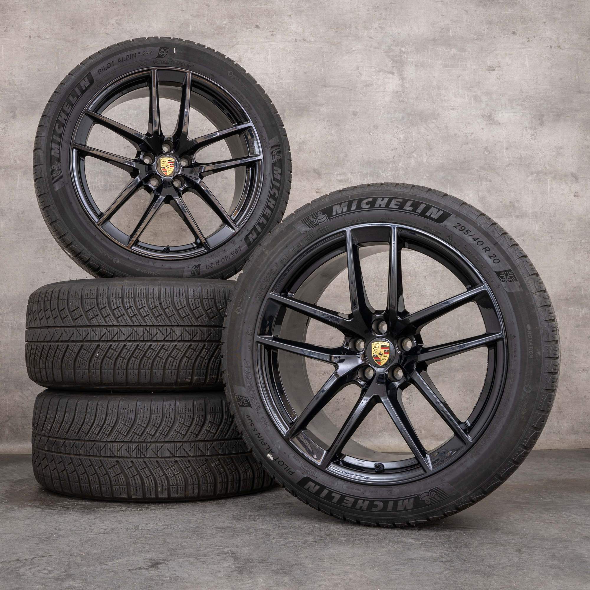 Original Porsche Macan III jantes e pneus inverno 20 polegadas GTS S T 95B044650E preto brilhante