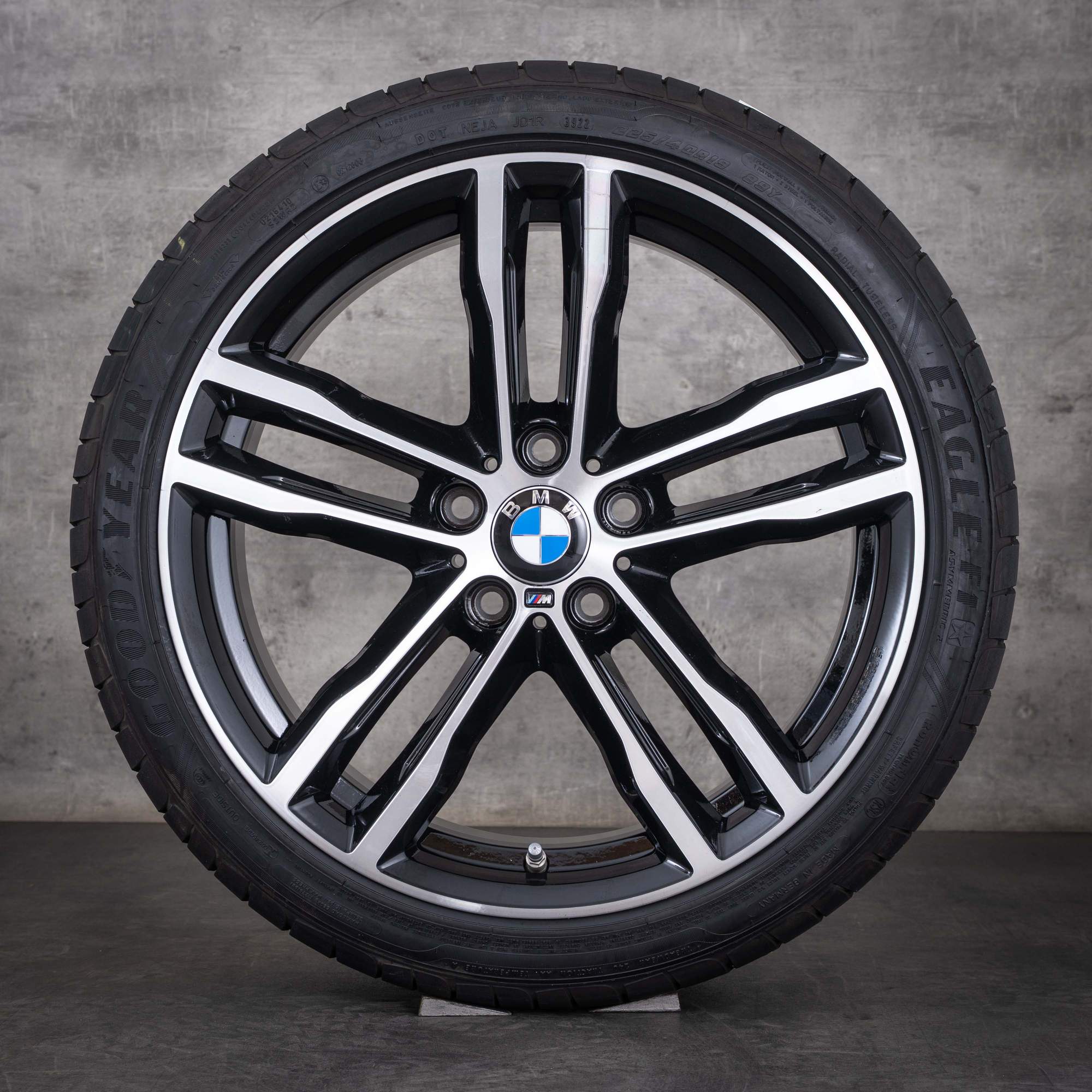 Original BMW 3er 4er Felgen 19 Zoll F30 F31 F32 F33 F36 Gran Coupe Sommerräder Styling 704 M 8097244 8097245 schwarz glanzgedreht