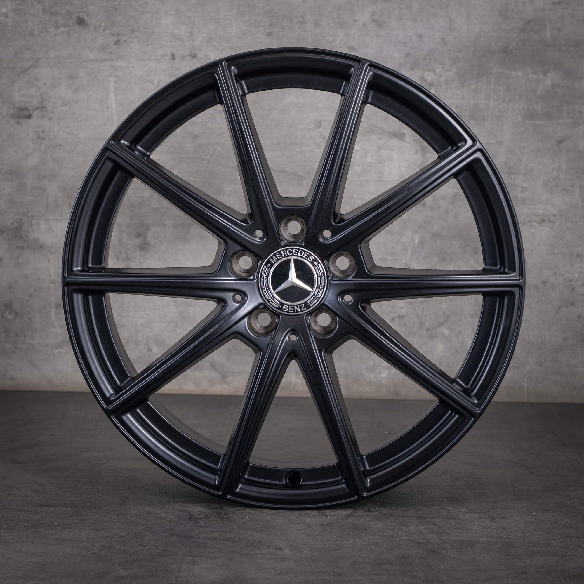 Original Mercedes Benz GLA GLB 18 Zoll H247 X247 Felgen A2474012600 schwarz matt - Felge 1 von 4