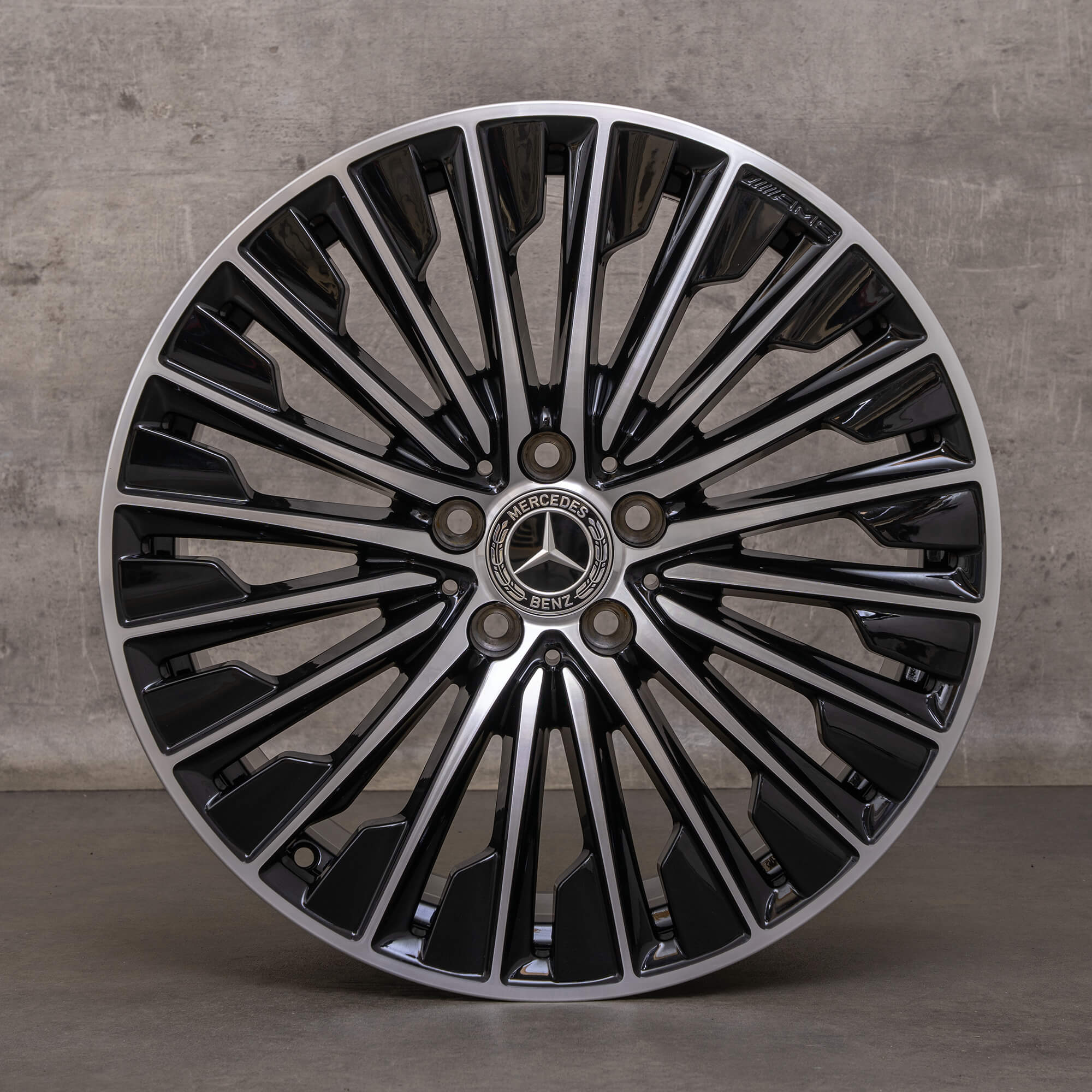 Alkuperäiset Mercedes Benz CLE AMG vanteet 19 tuuman C236 A236 A2364011900 A2364012000 musta kiillotettu.