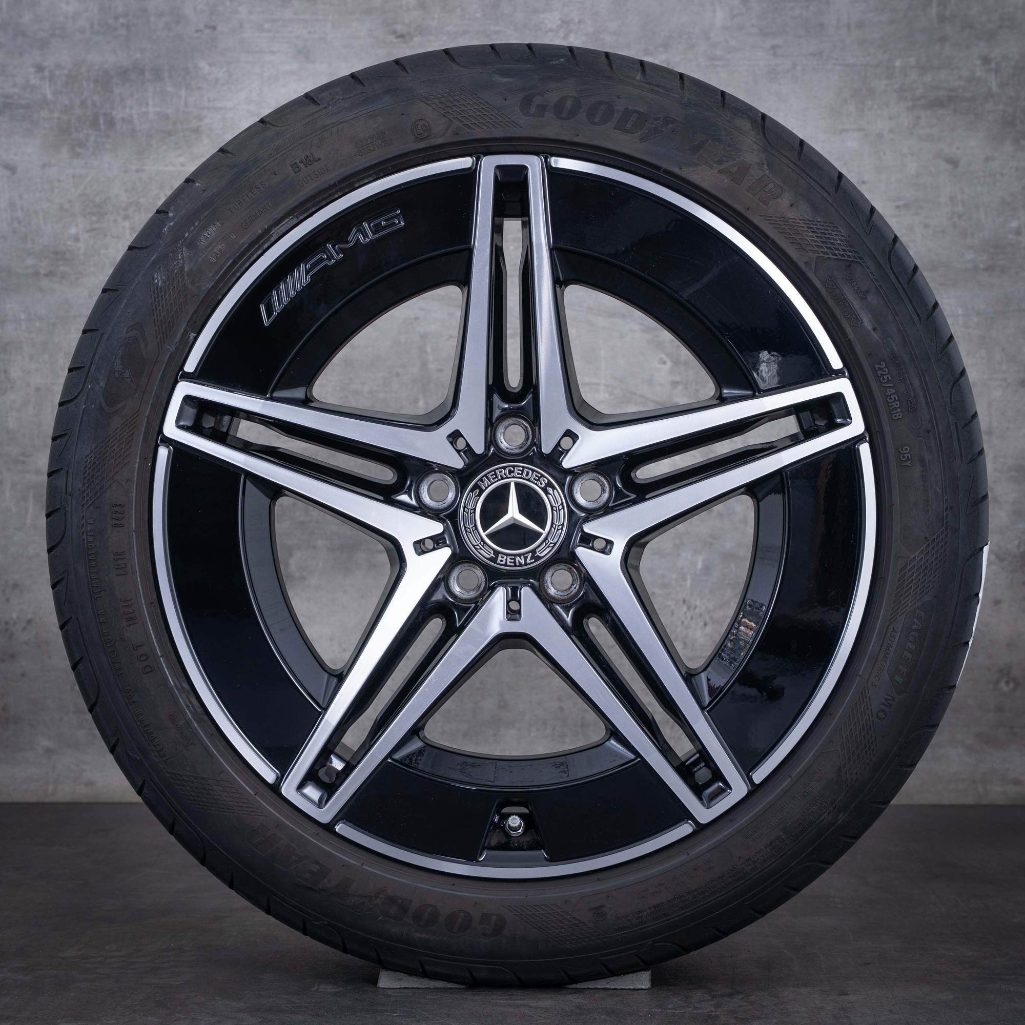 Jante originale de iarnă Mercedes-Benz Clasa C hibrid 18 inci W206 S206 C300e C300de C400e coduri A2064017600 A2064016600 negre față diamantate