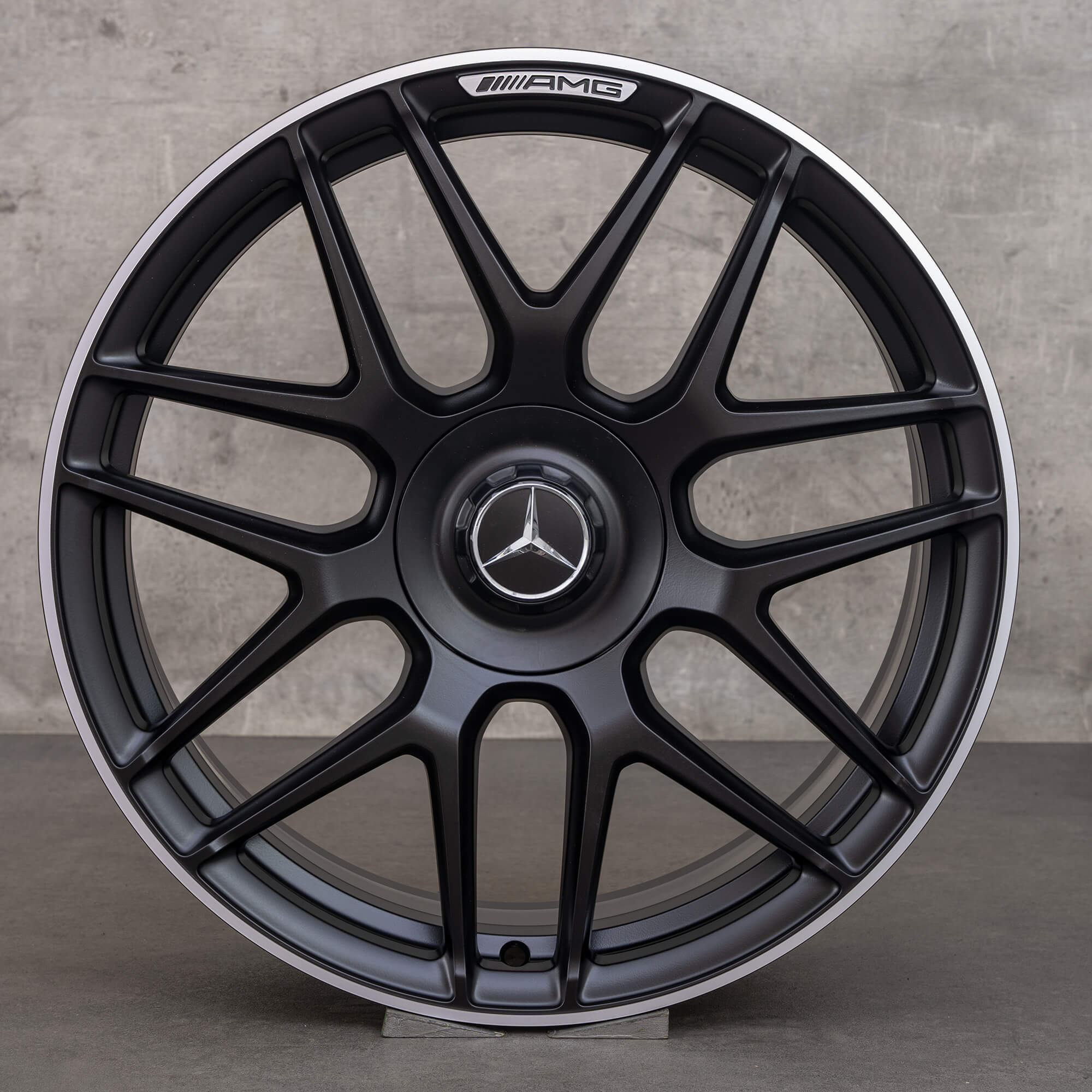 Alkuperäiset Mercedes Benz CLA 45 & S AMG talvirenkaat 19 tuuman C118 X118 vanteet A1774012400 musta matta kiillotettu