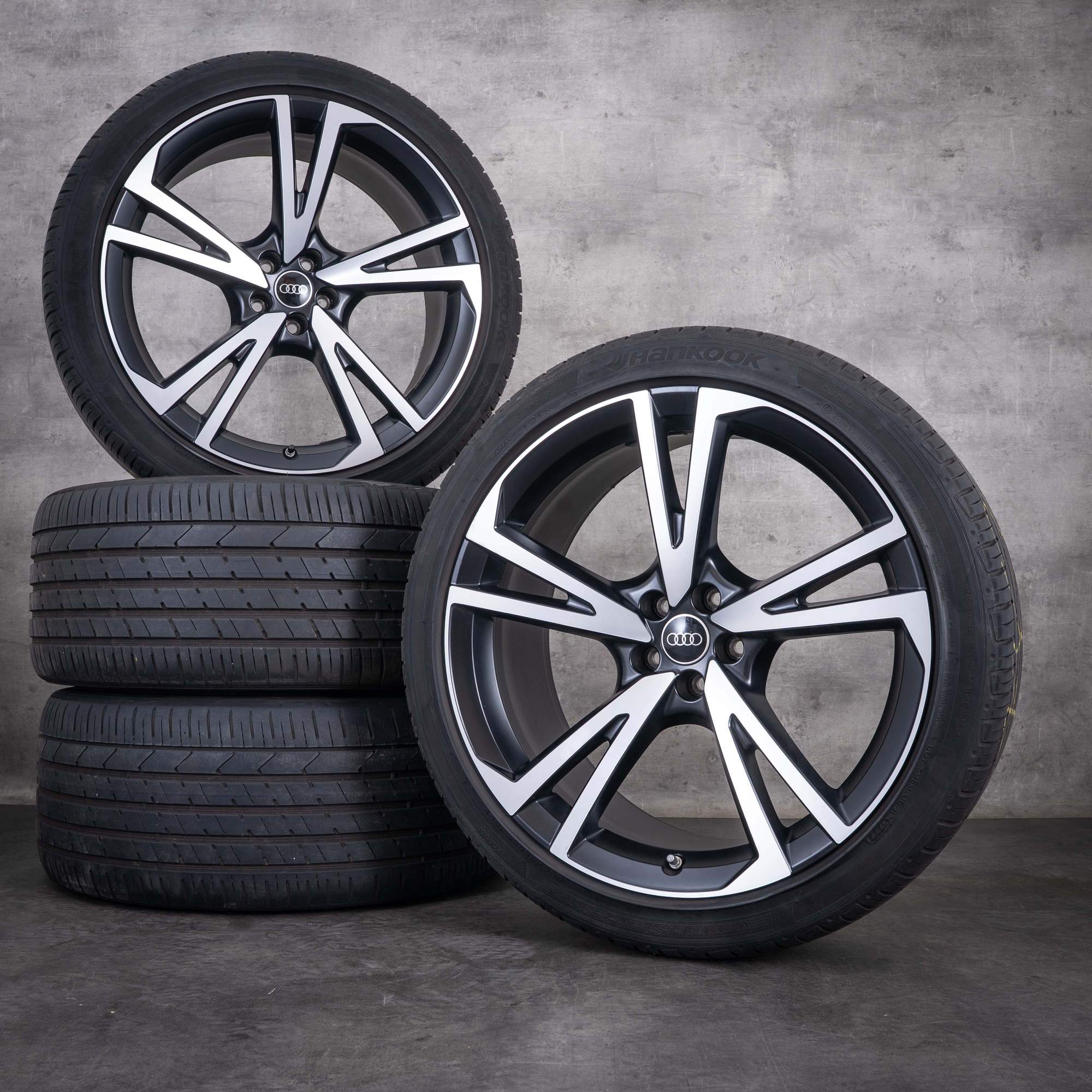 OEM Audi Q7 SQ7 22inch 4M summer wheels Falx Design 4M0601025BT aluminum rims matte black diamond cut finish