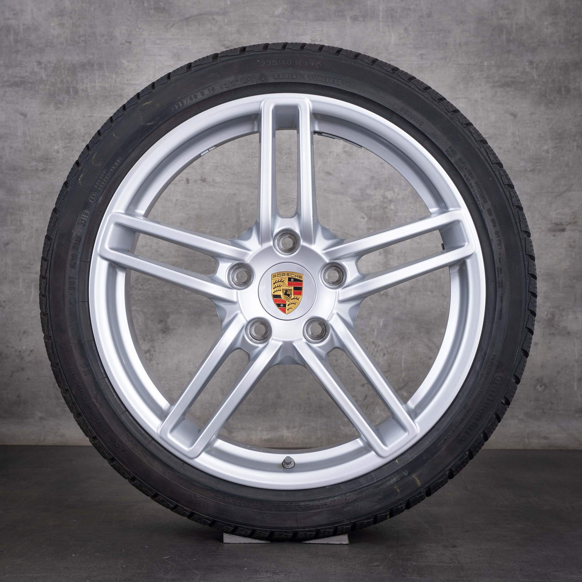 Ruedas de invierno originales Porsche 991 I de 19 pulgadas modelo C2 referencias 99136214102 99136214602 color plata brillante