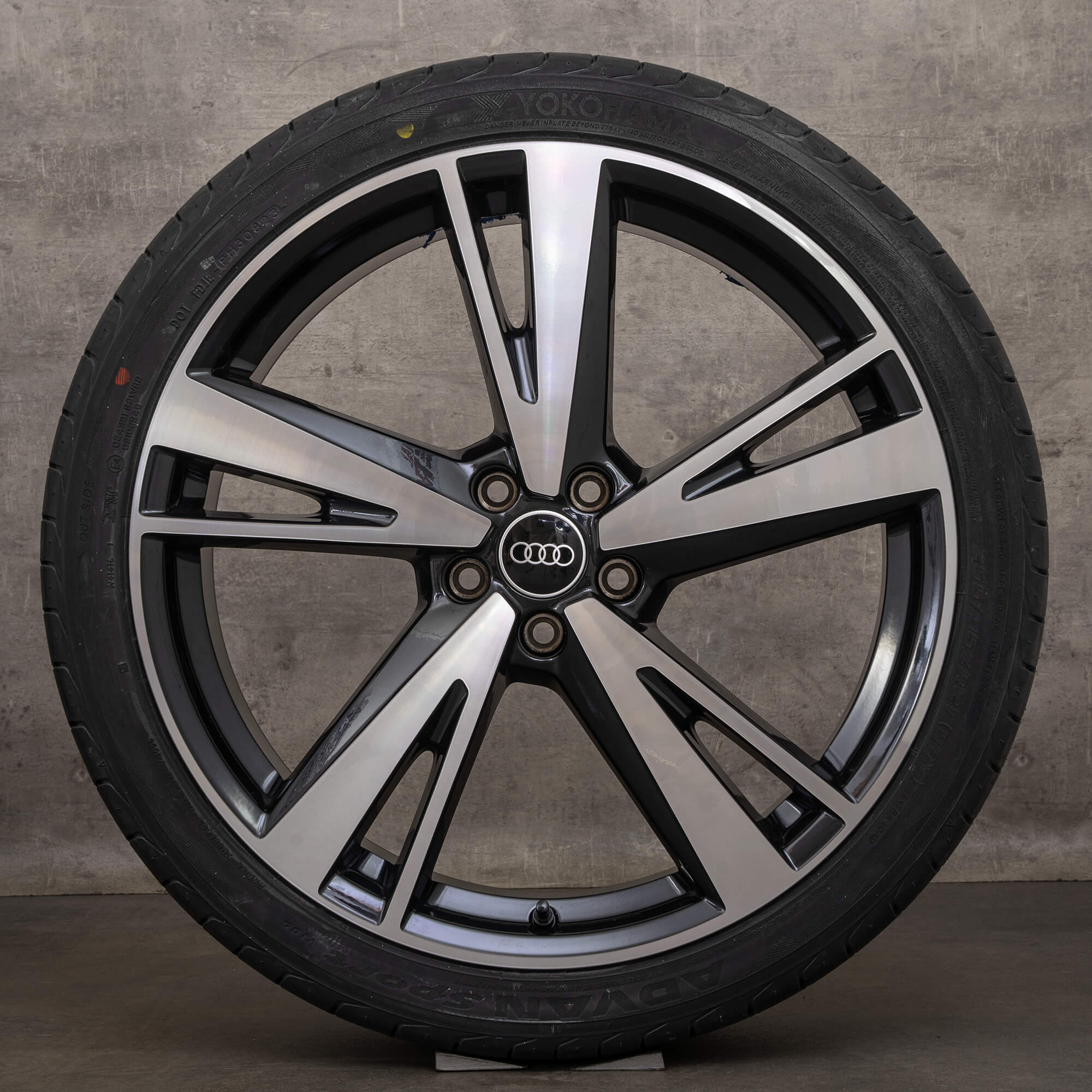 Alkuperäiset Audi A6 S6 4K C8 21 tuuman kesärenkaat vanteet 4K0601025AG Blade musta