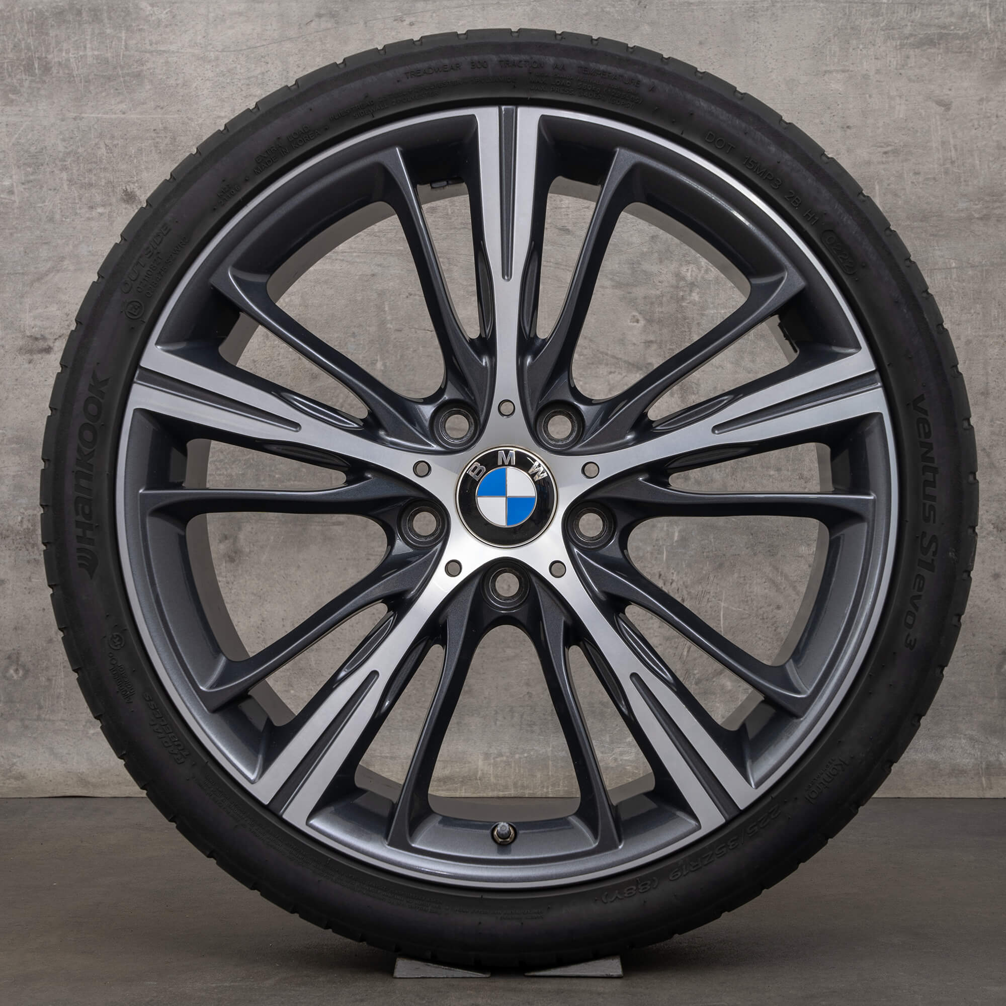 BMW 1er F20 F21 2er F22 F23 Sommerräder 19 Zoll Felgen 660 Sommerreifen