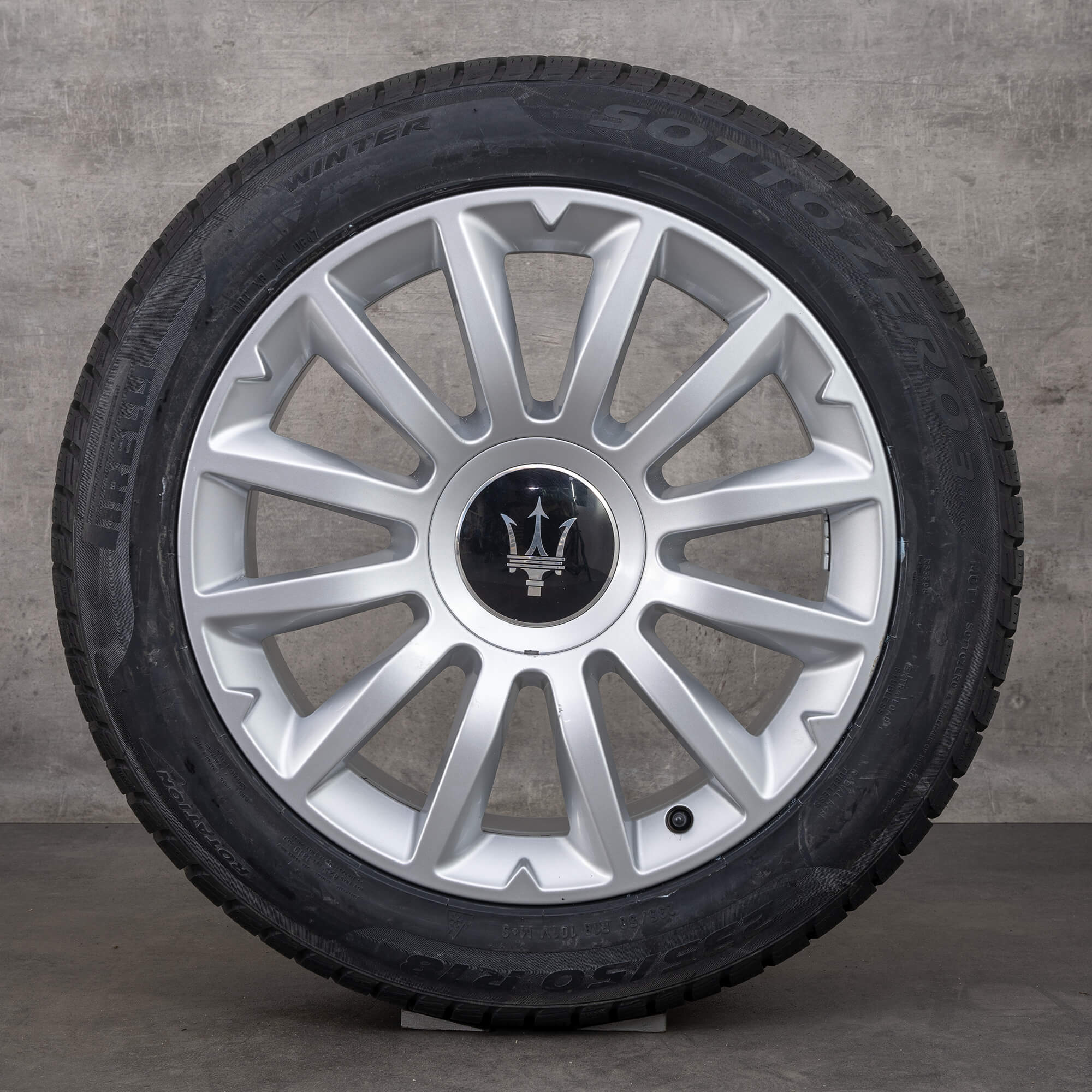 Jantes Maserati 18 pouces Ghibli M157 Alfieri pneus d'hiver roues jantes en