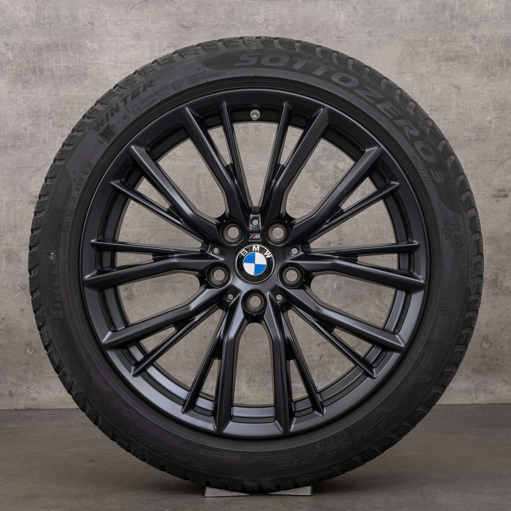 BMW 2-serie G42 3-serie G20 G21 4-serie G22 G23 komplette vinterhjul 796 M 18