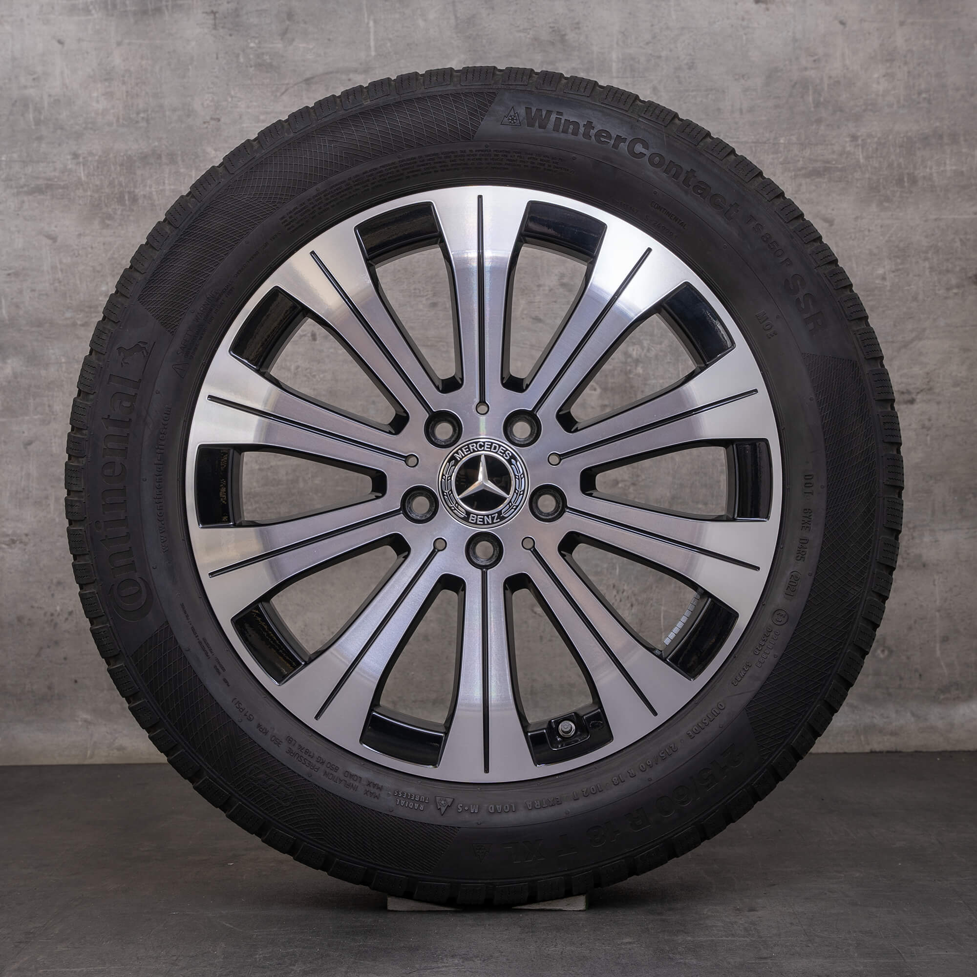 Oryginalne koła zimowe Mercedes Benz EQA EQB 18 cali H243 X243 Felgi A2434010000 czarne Polerowane