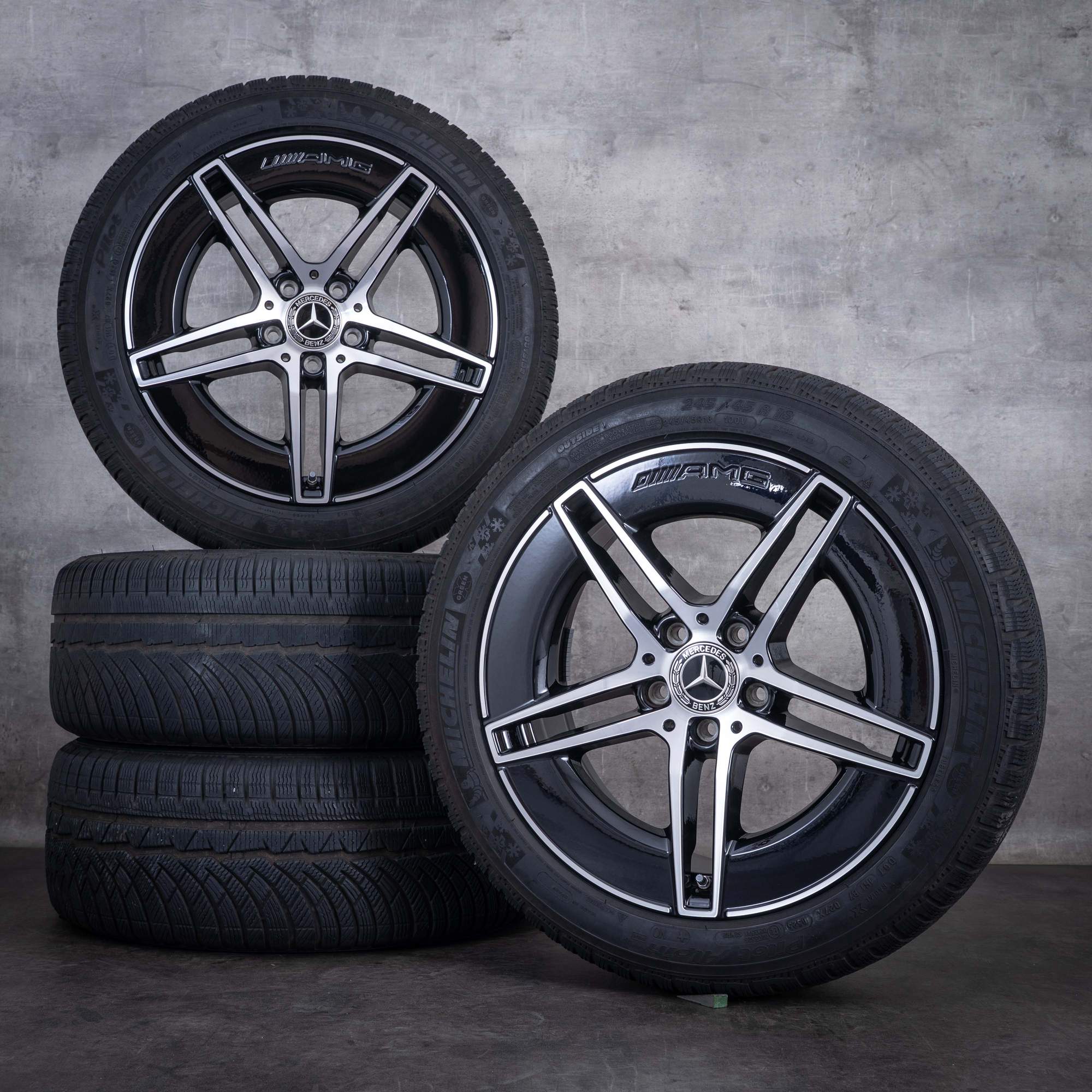 Original Mercedes Benz CLE AMG Winterräder 18 Zoll C236 300e Hybrid Felgen A2364011800 schwarz front glanzgedreht