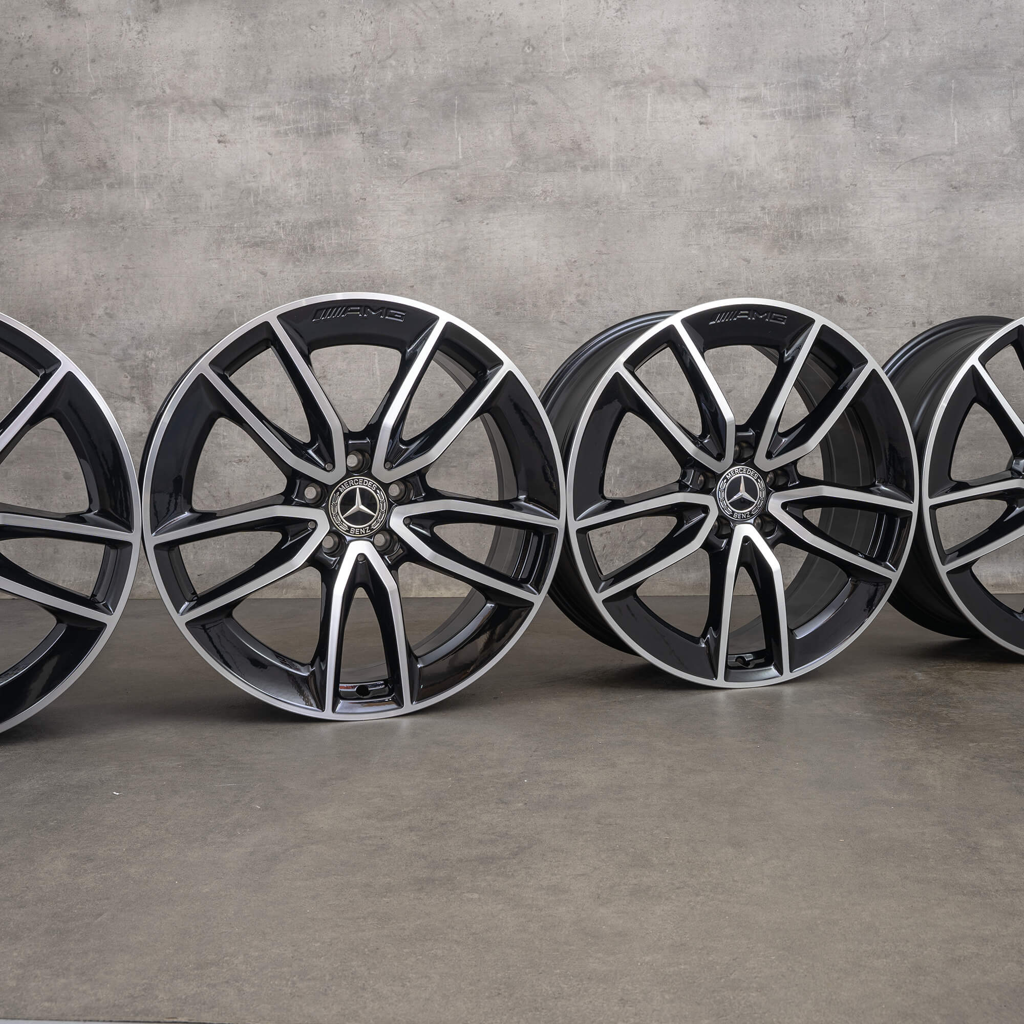 Oryginalał Mercedes Benz Klasa A A35 AMG 19 cali 4Matic W177 Felgi A1774012000 czarne polerowane NOWOŚĆ