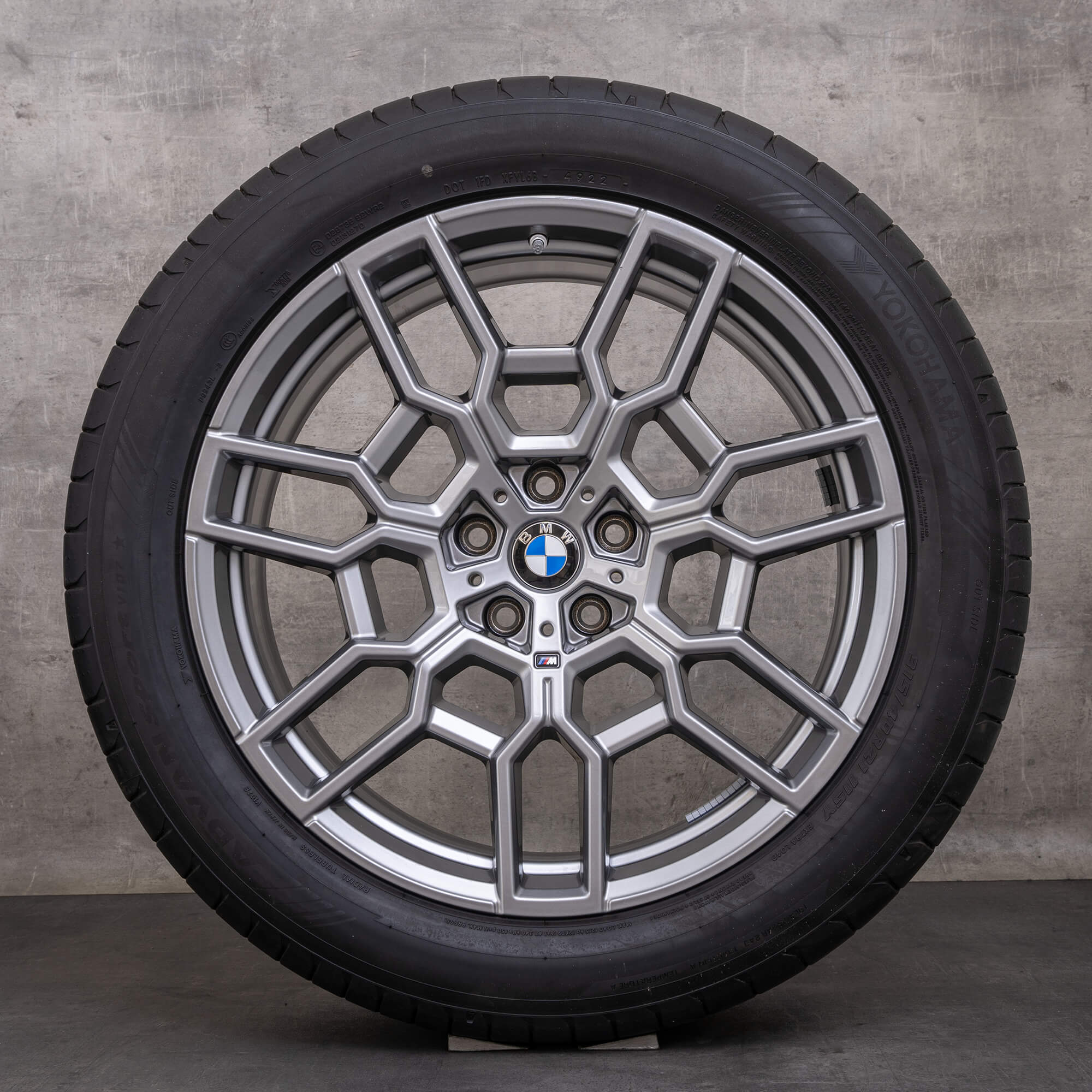Original BMW XM Winterräder 21 Zoll G09 Felgen Styling 918 M 1543958 1543986 Lightning grey