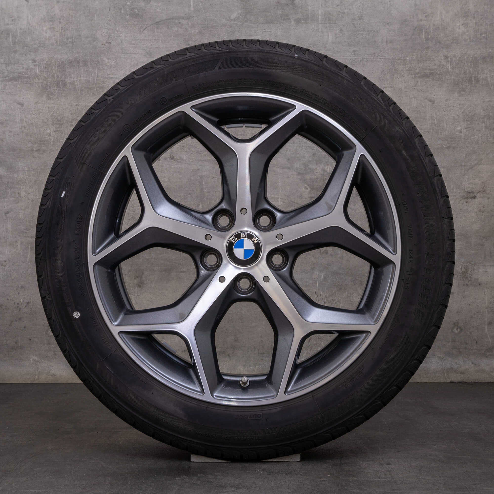 Originale BMW X1 X2 sommerhjul 18 tommers F48 F39 felger styling 569 6856070 orbit grå blank dreid