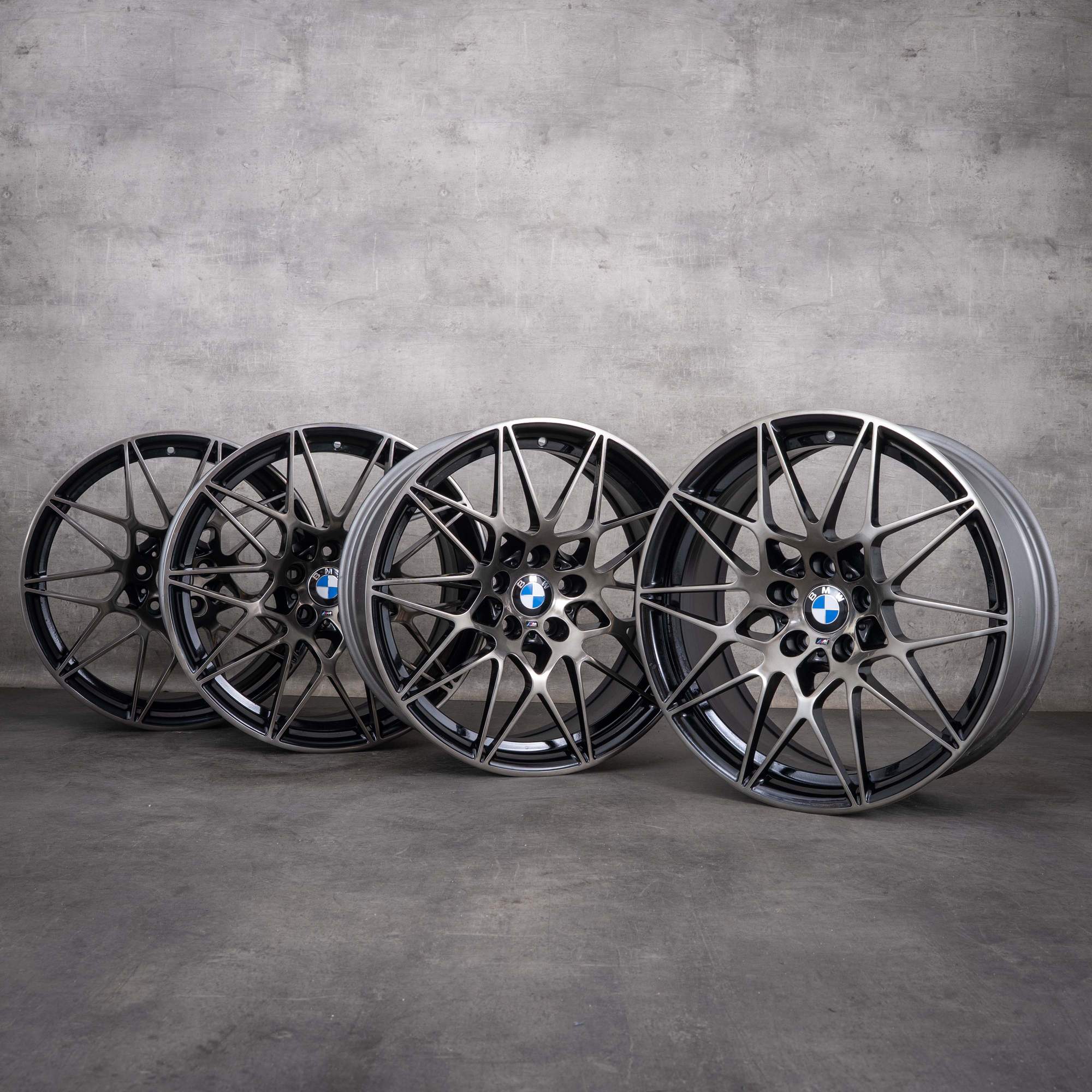 Alkuperäiset BMW M3 M4 -vanteet 20 tuumaa F80 F82 F83 Styling 666 M 2287500 2287501 kiiltävä musta etupuoli kiillotettu tumma viimeistely