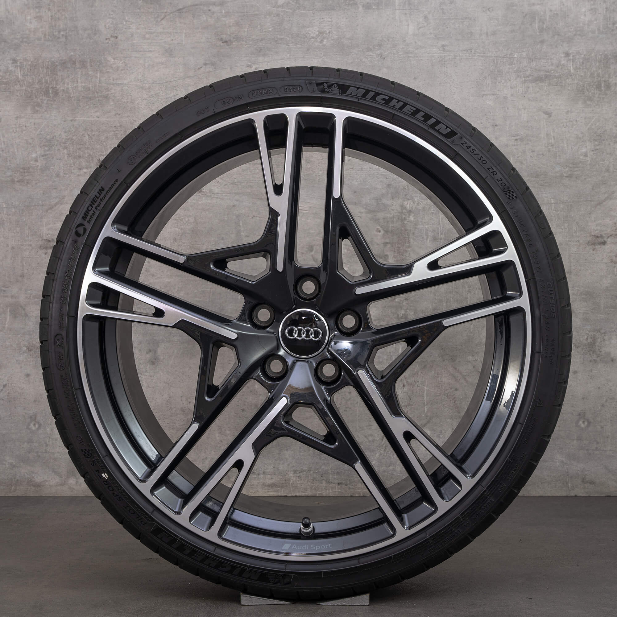Audi R8 Spyder 4S 20 inch summer wheels tires rims