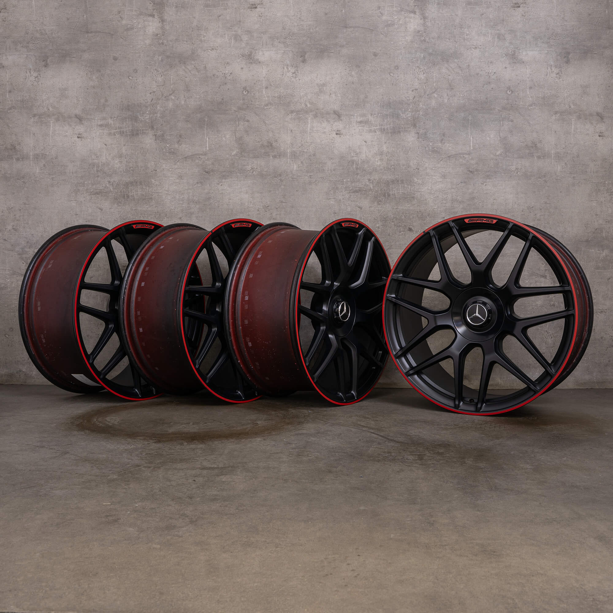 OEM Mercedes Benz G-Class G 63 AMG rims 22 inch W465 W463A A4634012000 black matt rim red