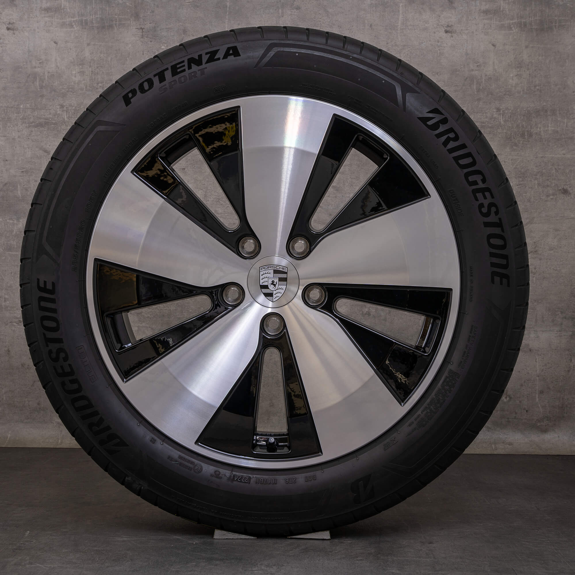 Original Porsche Macan Electric Winterräder 20 Zoll Felgen 95C601025B 95C601025C schwarz glanzgedreht