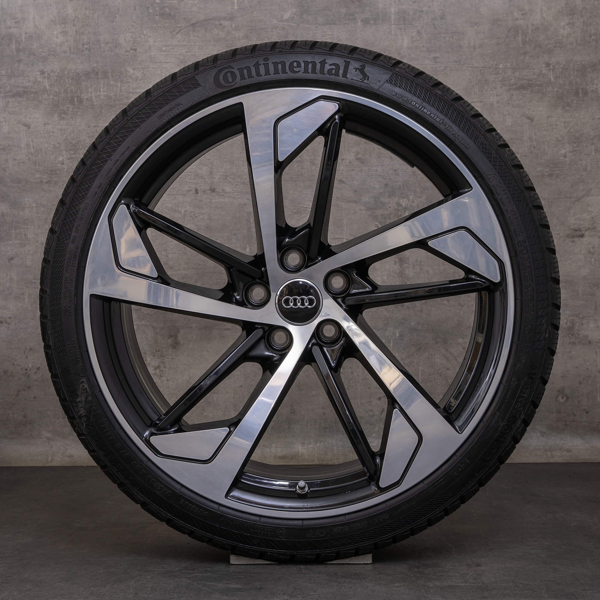 Originale Audi RS4 RS5 vinterhjul 20 tommer 8W B8 B9 felger 8W0601025CL svart blank dreid
