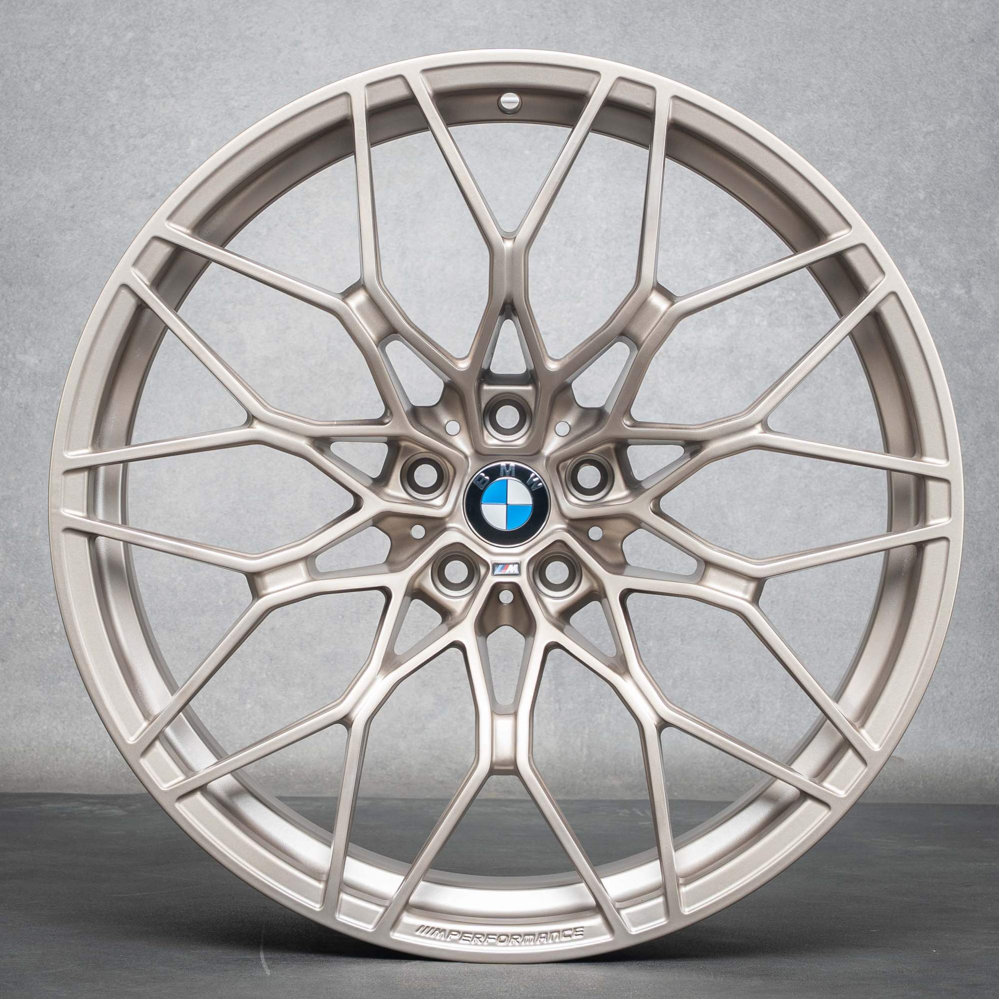 Oryginalne felgi BMW M2 M3 M4 20 21 cali G87 G80 G82 G83 Styling 1000 M 8746991 8746992 złoty brąz mat