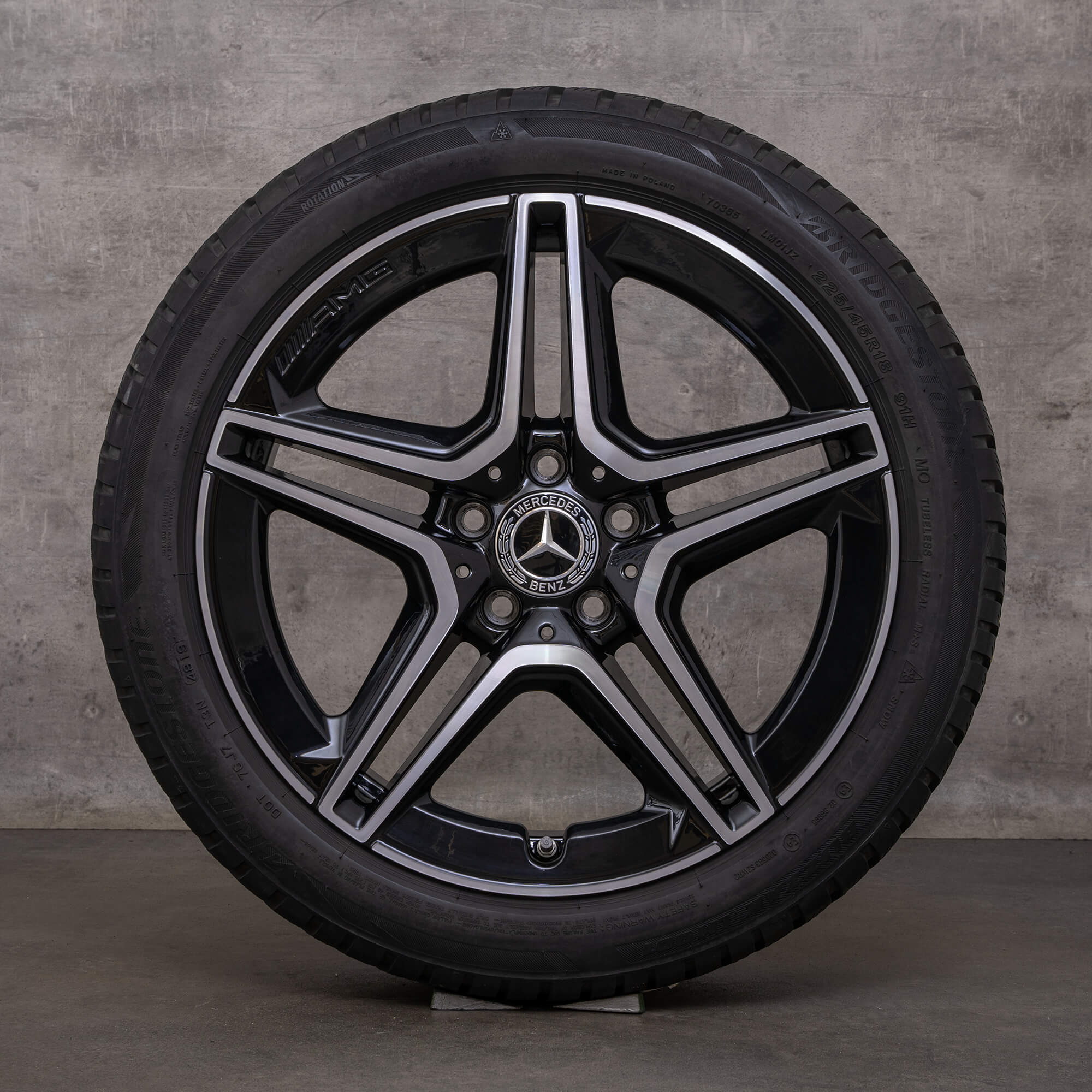 Original Mercedes Benz A B Class CLA AMG pneus d'hiver 18 pouces W177 V177 W247 X118 C118 jantes A1774011500 noir brillant