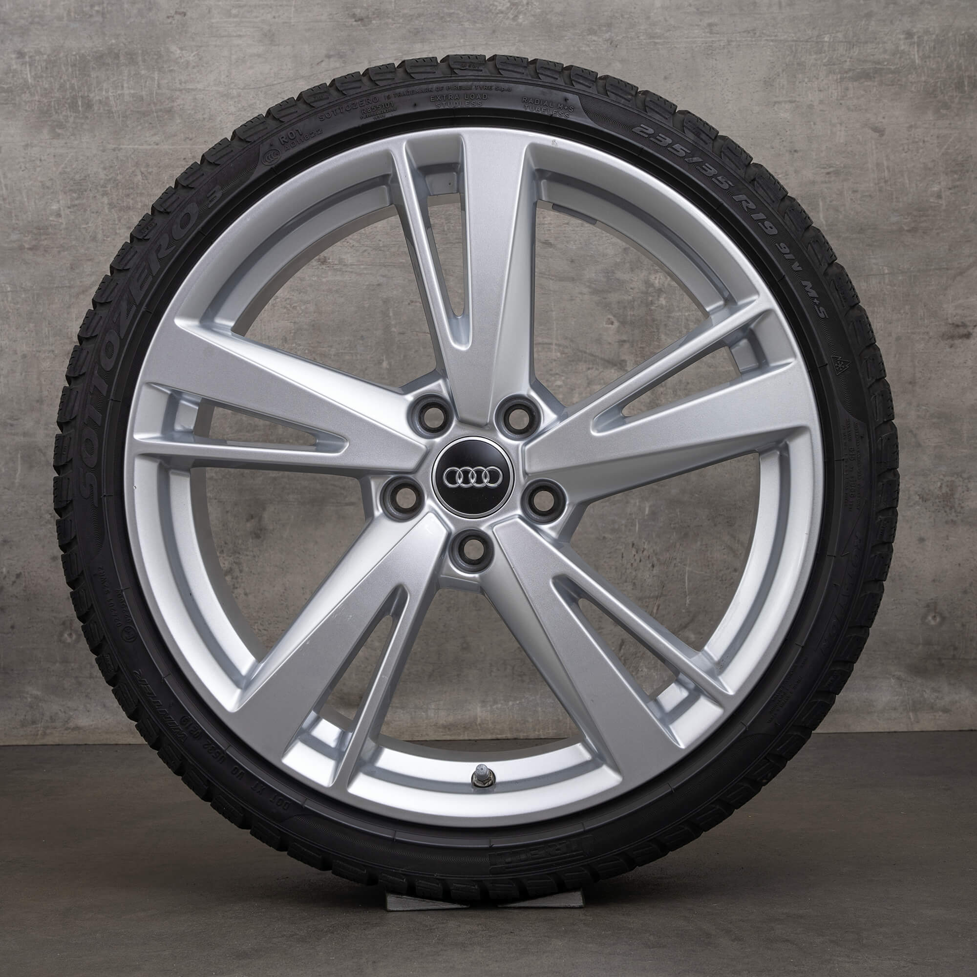 Audi sport ホイール19インチ 8j +49 RS3純正 Q3流用 OEM Audi RS3 winter wheels 19 inch 8V rims Blade 8V0601025EJ silver