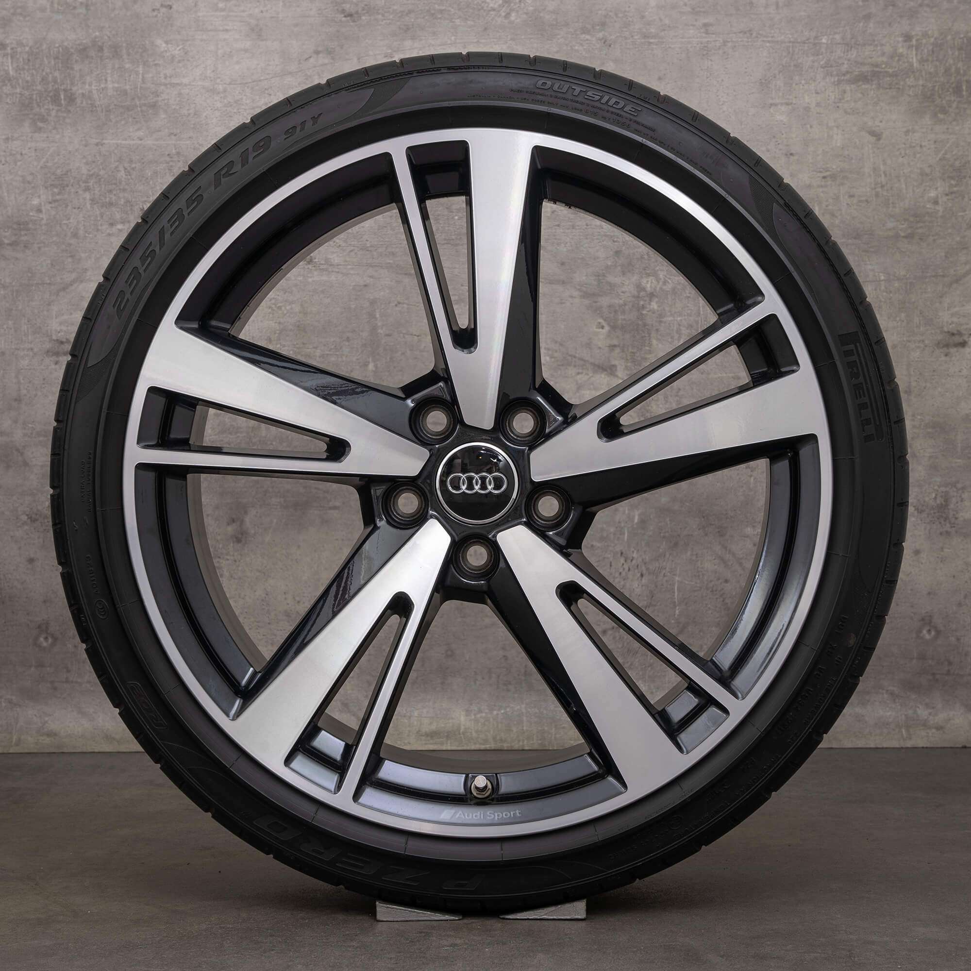 AudiRS3. 8v BBS S 19インチホイール Audi RS3 8V summer wheels 19 inch rims tires 8V0601025FN 8V0601025FK