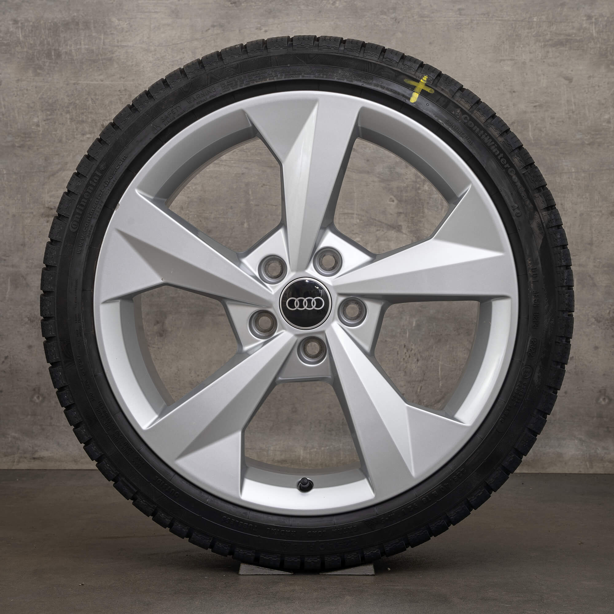 Genuine Audi A3 S3 jante de iarnă 18 inch 8Y 8V 8Y0601025J argintiu