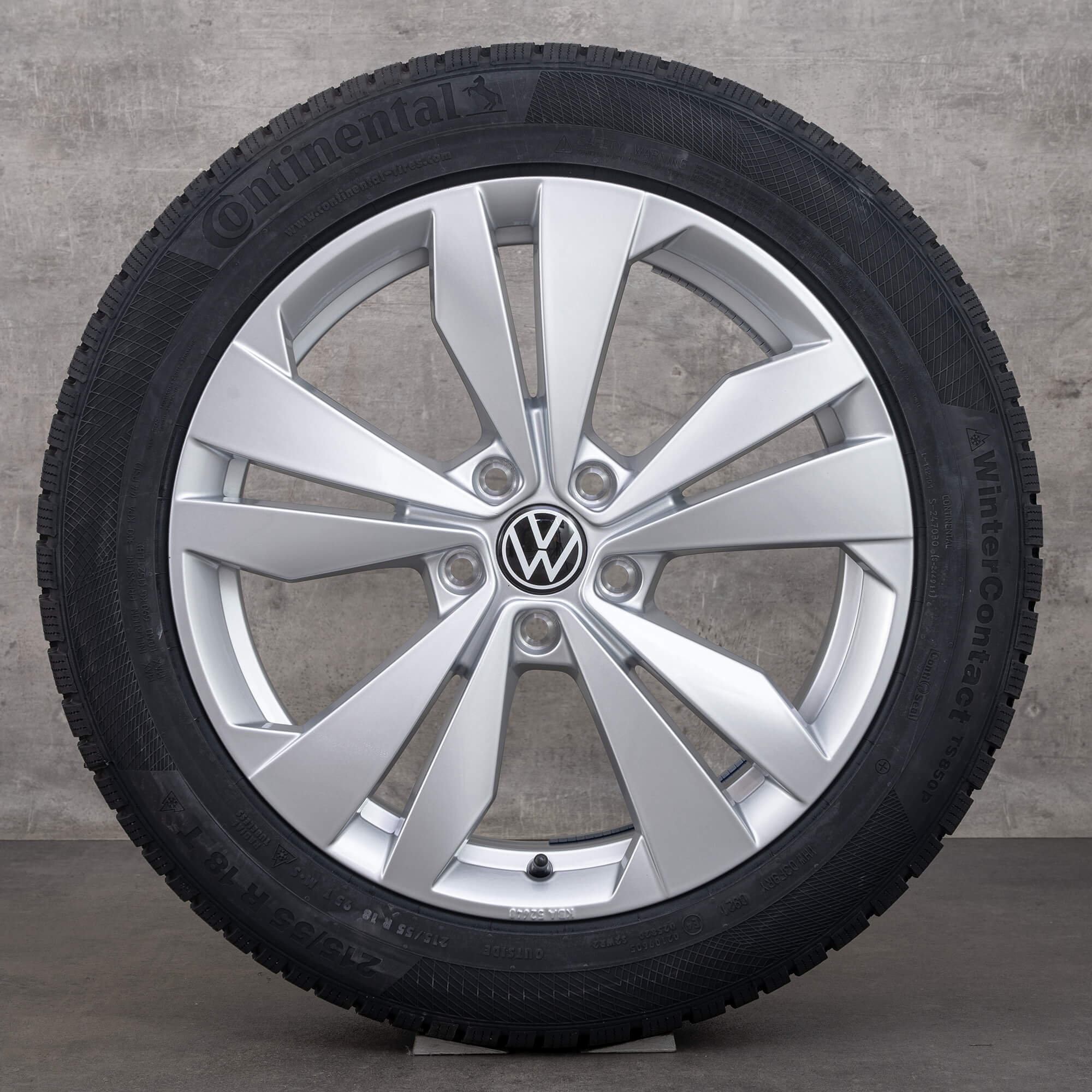 Alkuperäiset VW ID.3 talvirenkaat 18 tuuman vanteet 10A071498 loistehopea UUSI