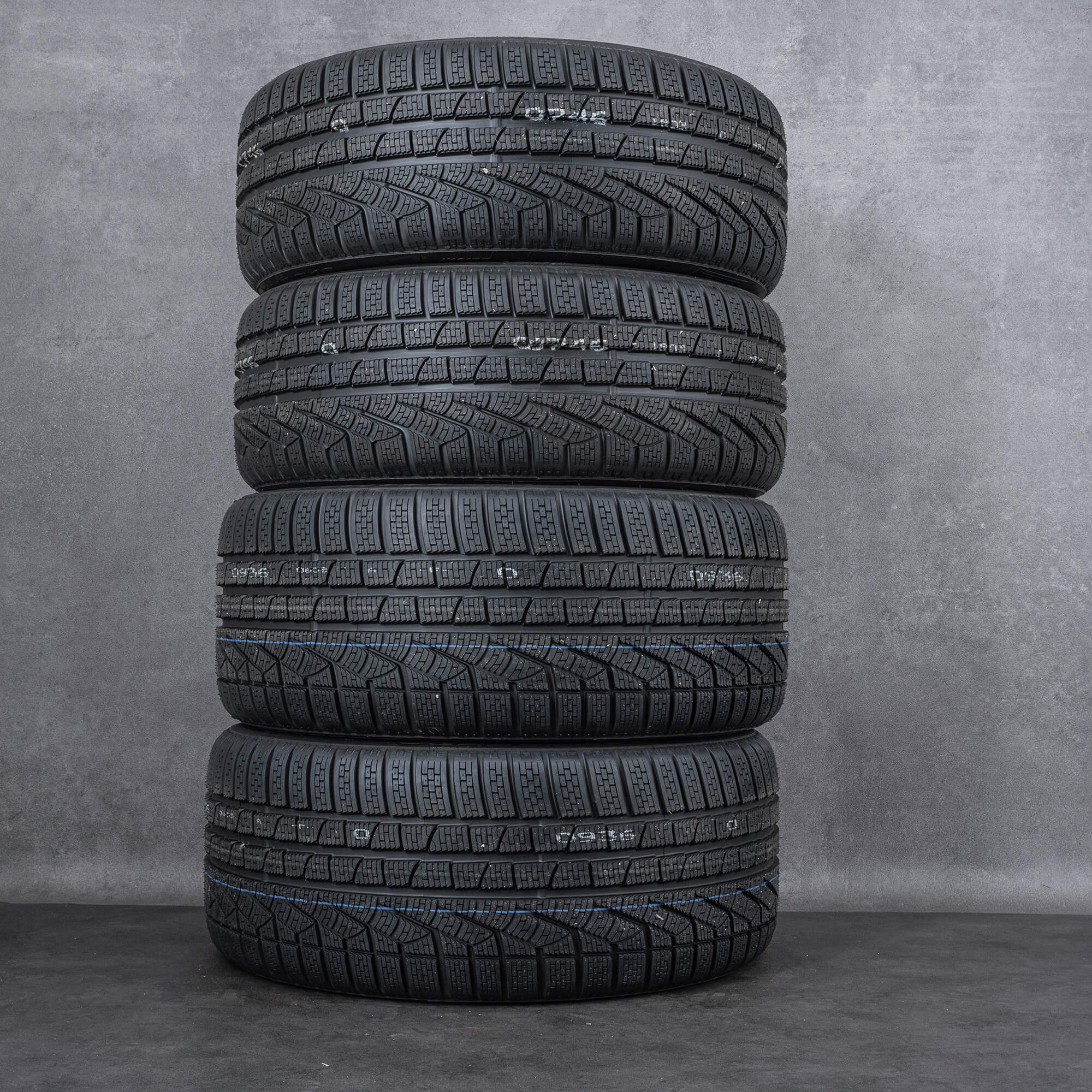 Originale Porsche Boxster Cayman 981 vinterdæk med fælge på 18 tommer 98136212005 98136212205 Brilliant Silver Metallic - 8Z8