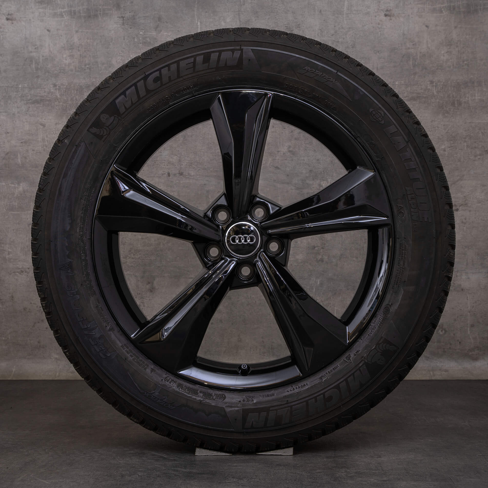 oem-audi-q5-sq5-snow-tire-packages-19-inch-fy-rims-80a601025k-black-glossy