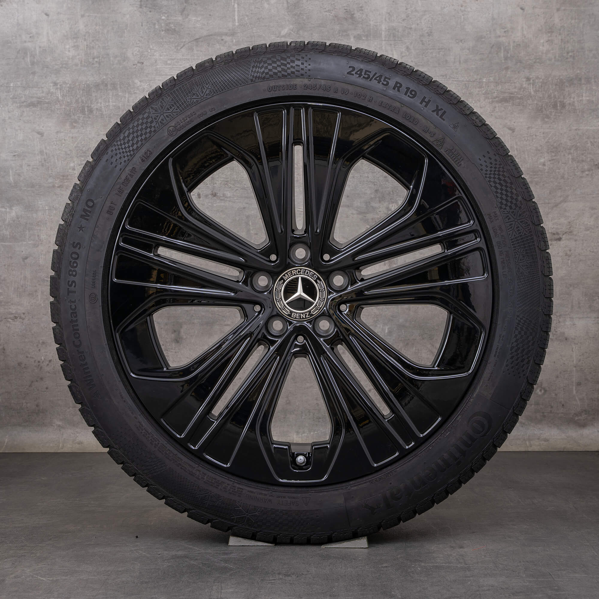 Alkuperäiset Mercedes Benz E-sarjan talvirenkaat 19 tuuman W214 S214 vanteet A2144012300 musta kiiltävä