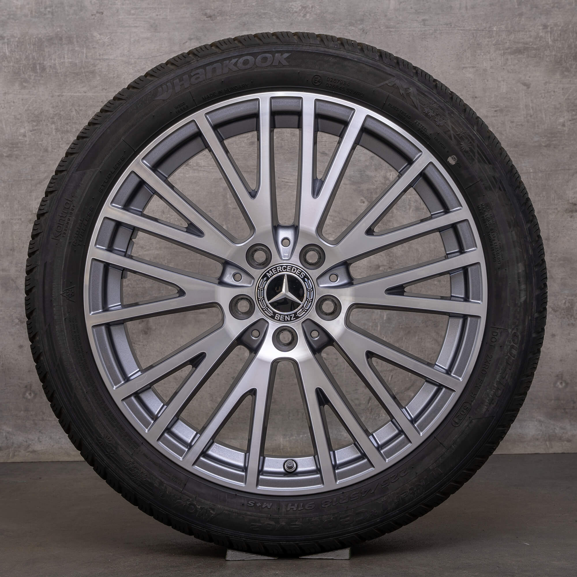 Llantas de invierno originales Mercedes Benz Clase A CLA 18 pulgadas W177 V177 W247 X118 C118 A1774010600 gris himalaya torneado brillante