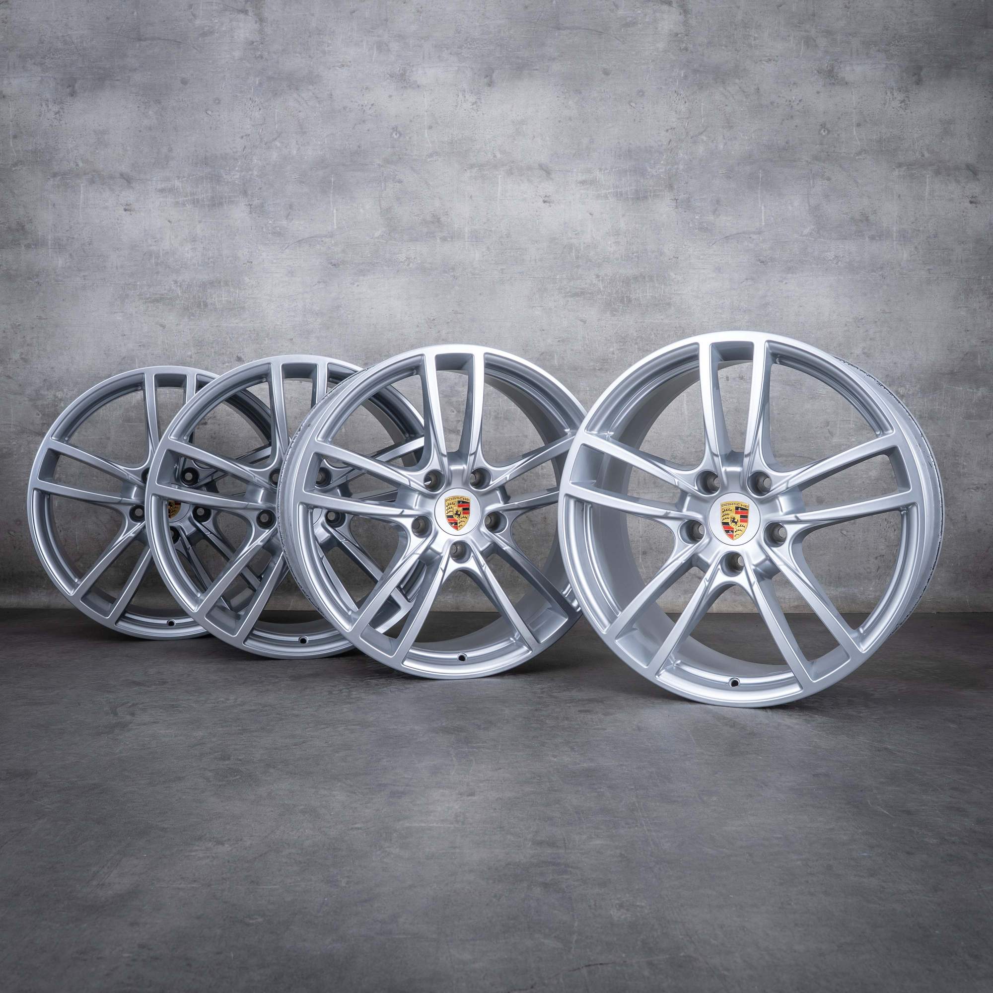 Oryginalne felgi Porsche 20 cali Cayenne 9YA II S & Hybryda 9Y0601025BB 9Y0601025BC srebrne błyszczące