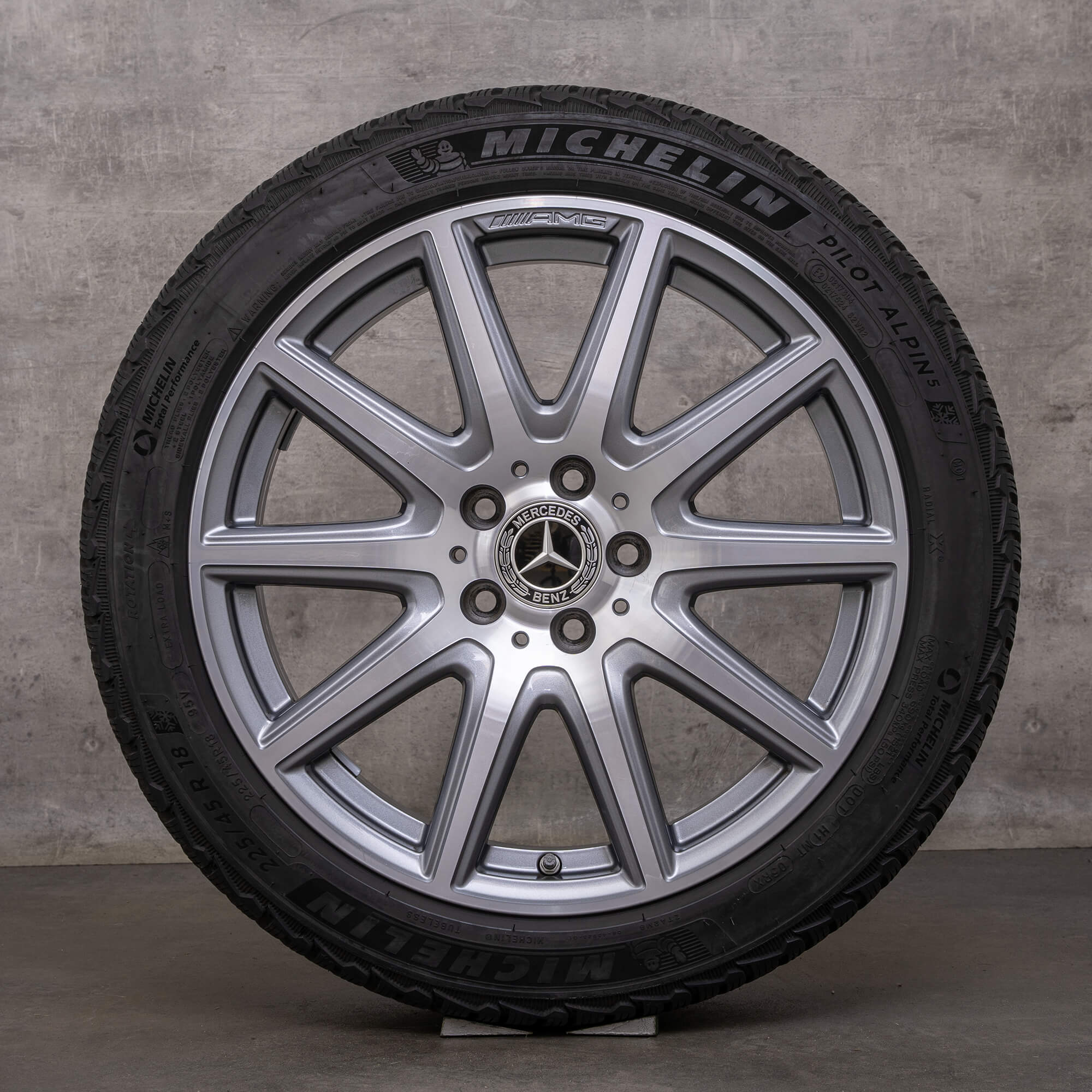 Originale AMG Mercedes Benz A-Klasse A45 & S CLA 35 45 vinterdekk 18-tommers W177 C118 felger A1774013900 himalaya grey glossy turned