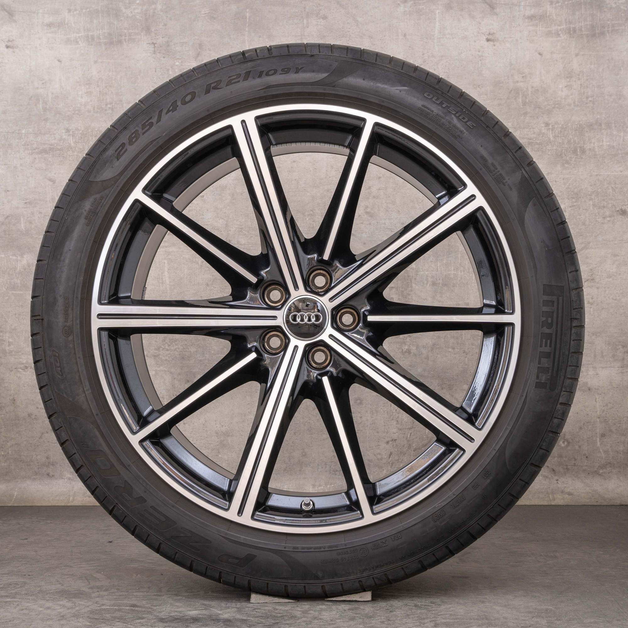 Alkuperäiset Audi Q7 SQ7 vanteet 21 tuuman 4M kesäpyörät 4M0601025CC graniitti kiillotettu