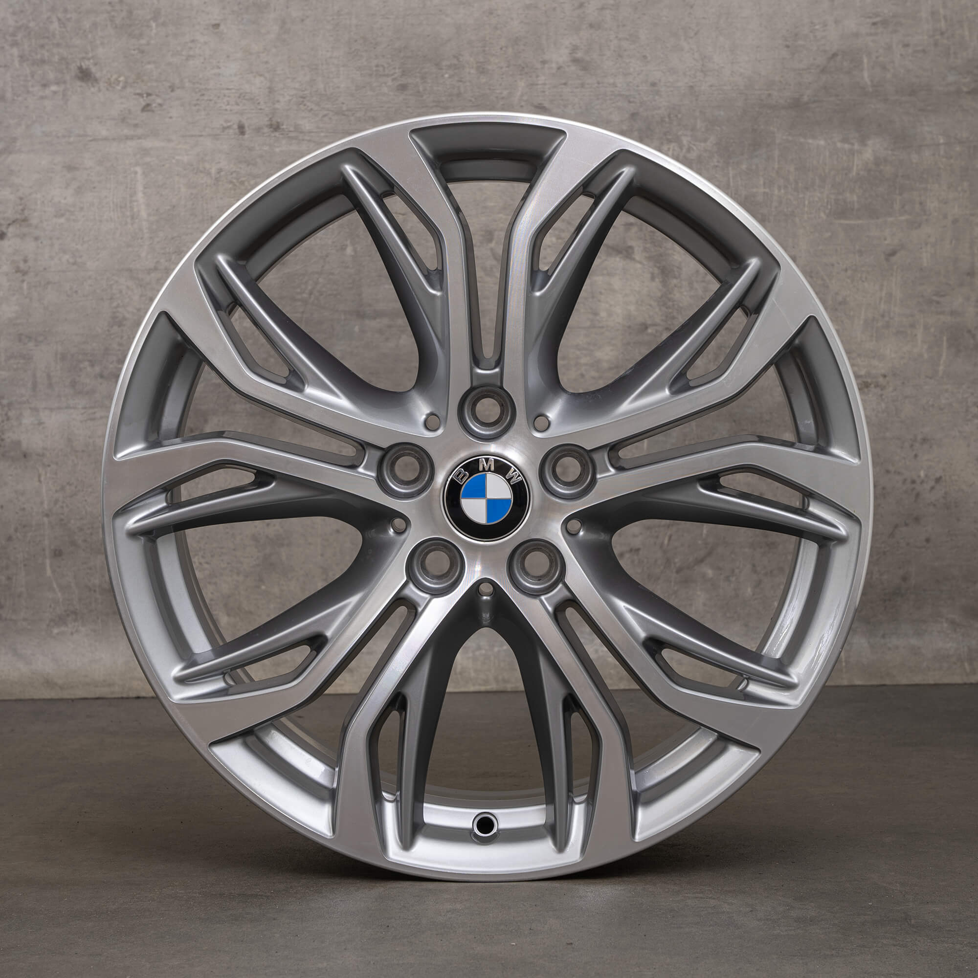 BMW X1 F48 X2 F39 18 inç jantlar stil 566 alüminyum 6856067 ferrik gri