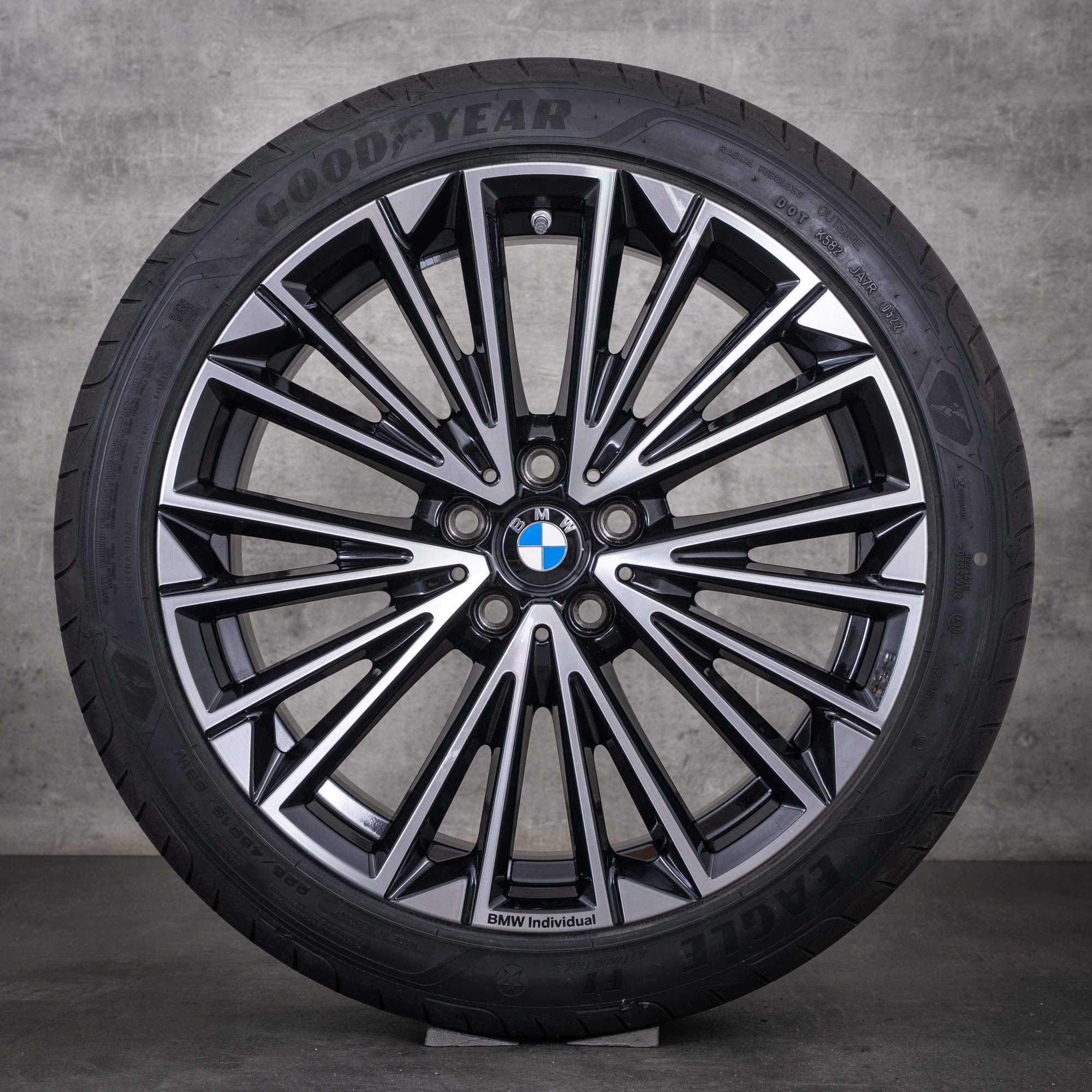 Originální 19palcové disky BMW řady 2 U06 Active Tourer letní kola Styling 839I 6891180 černé diamond cut