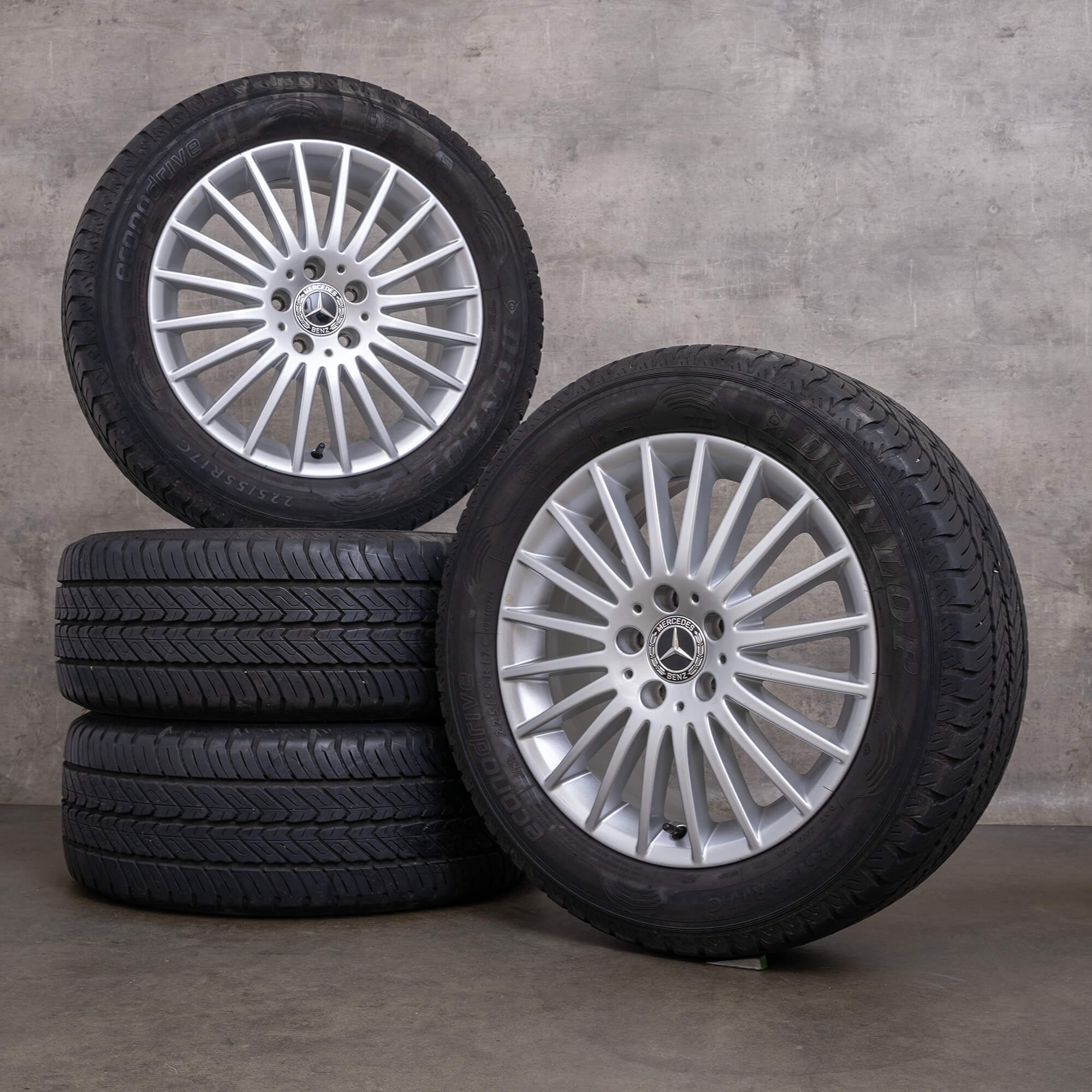 Genuine Mercedes Benz Classe V ruote 17 pollici W447 Vito Viano estive A4474012300 argento