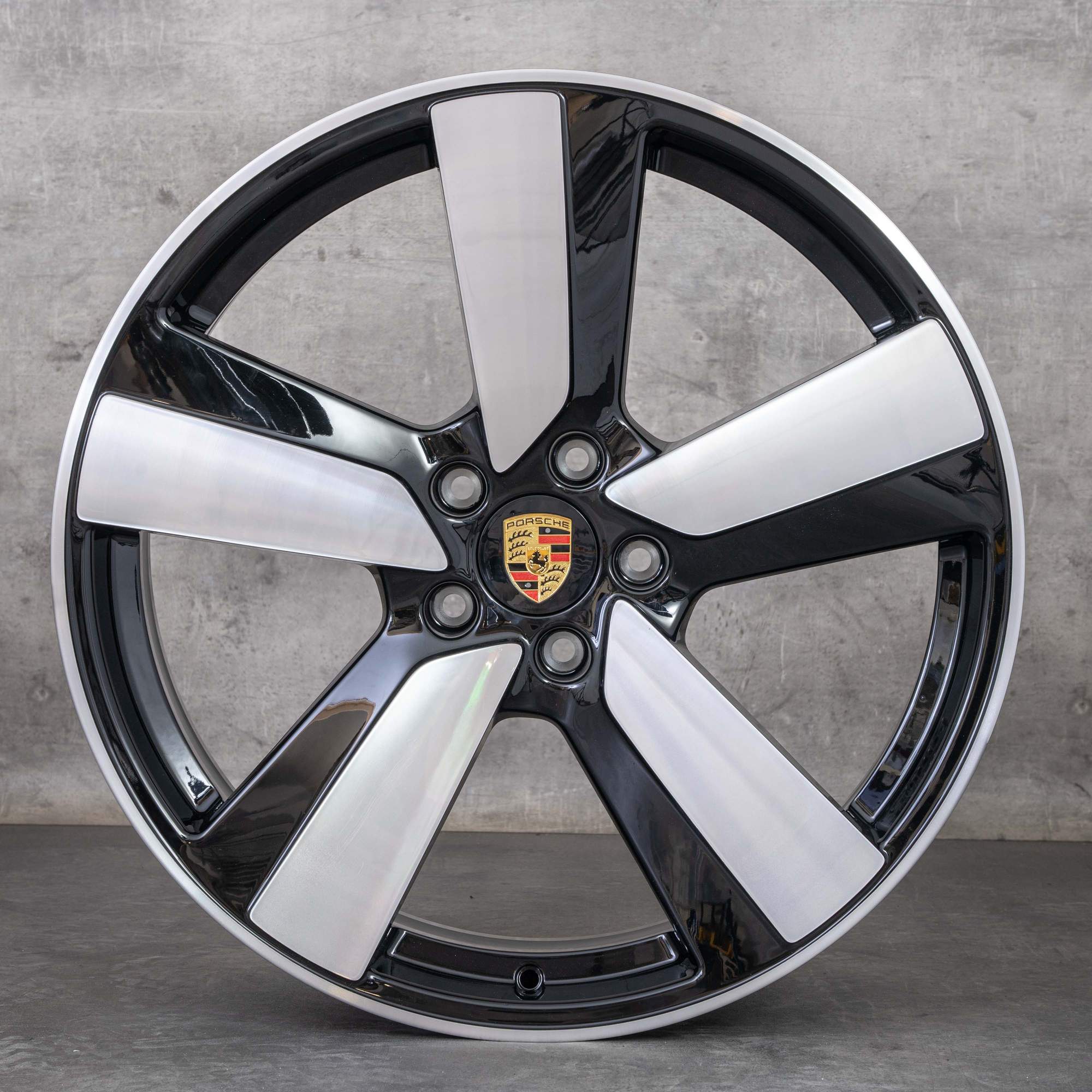 Oryginalne felgi Porsche Macan Electric 22 cale 95C601025BH 95C601025BJ Sport Design czarne Polerowane NOWOŚĆ