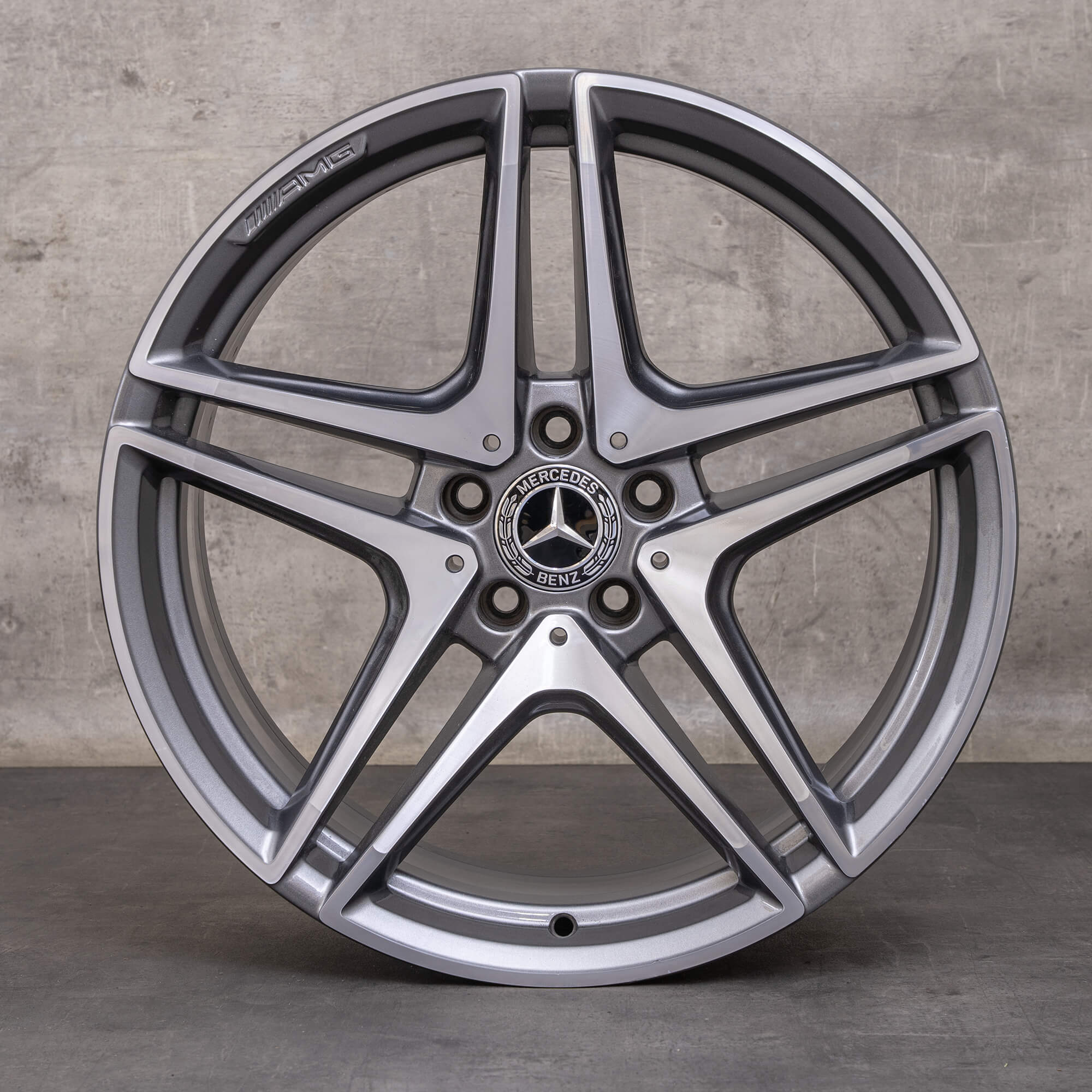 Orijinal Mercedes Benz C-Serisi C63 & S AMG Jant 19 inç C205 A205 A2054016200 himalaya gri parlak tornalanmış