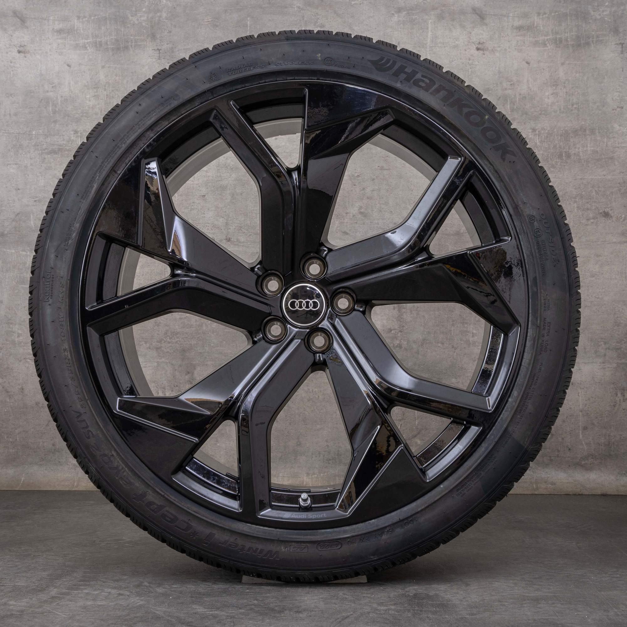 OEM Audi RSQ8 winter wheels 23 inch 4M8 rims Rotor 4M8601025DC black glossy