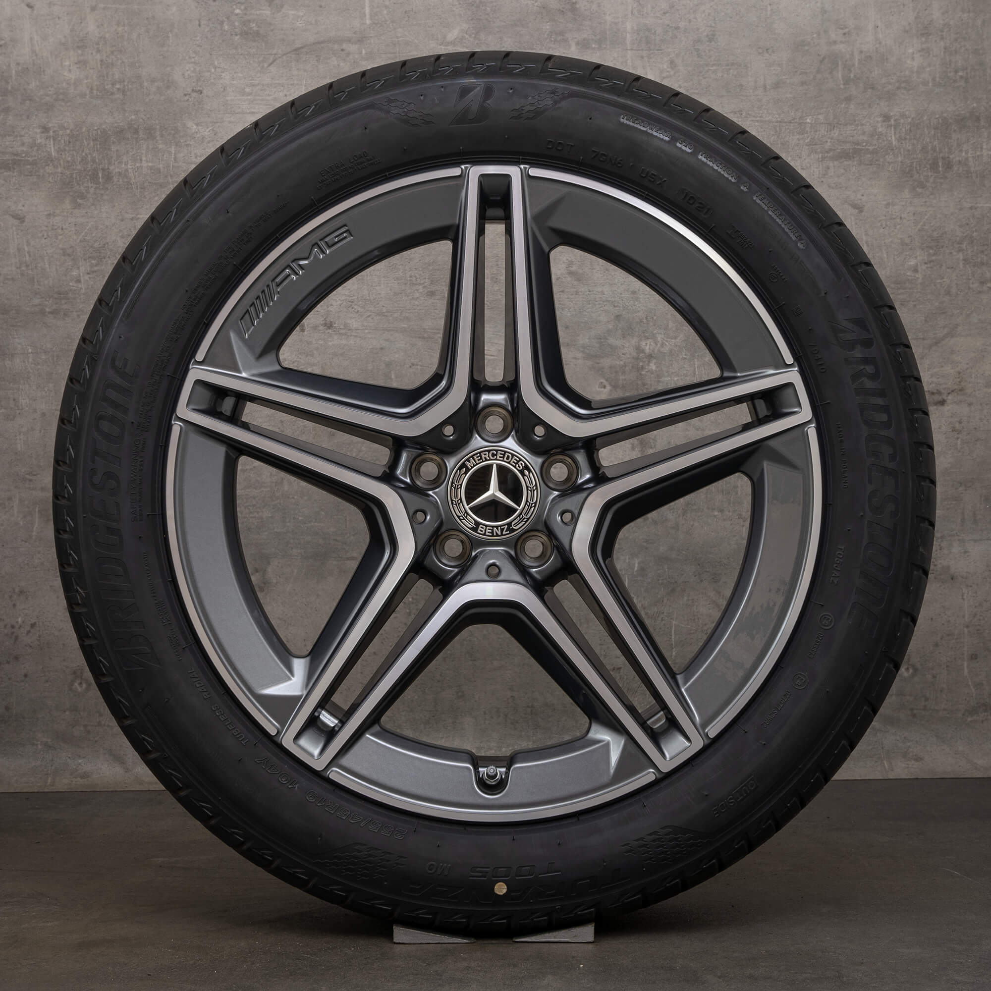 現行SクラスAMG 19インチ AMG 19 inch rims S-Class Mercedes W223 V223 summer tires