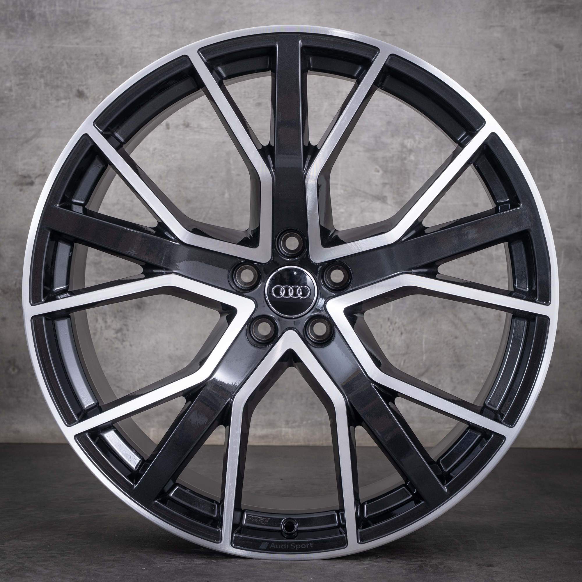 OEM Audi Q8 SQ8 22inch 4M8 4M8601025CP granite diamond cut rims