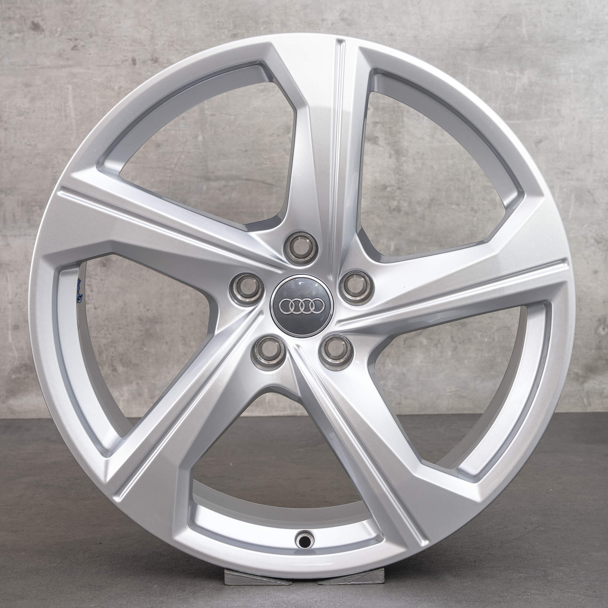 Audi 19 inch rims A6 S6 4K C8 alloy 8.5 x ET40 S line 4K0601025AJ