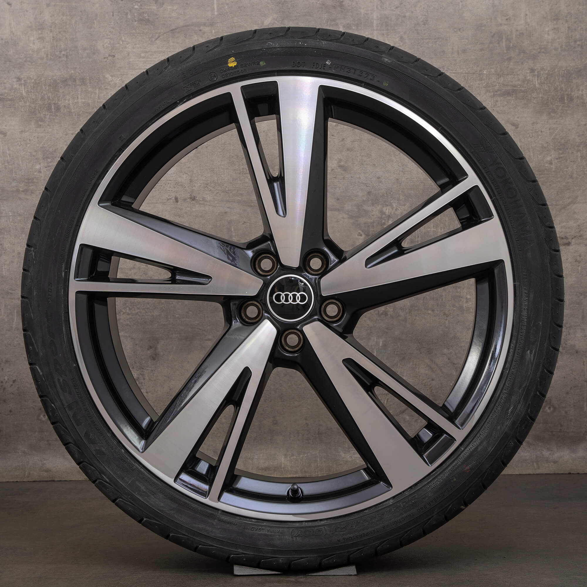 Alkuperäiset Audi A6 S6 4K C8 21 tuuman kesärenkaat vanteet 4K0601025AG Blade musta