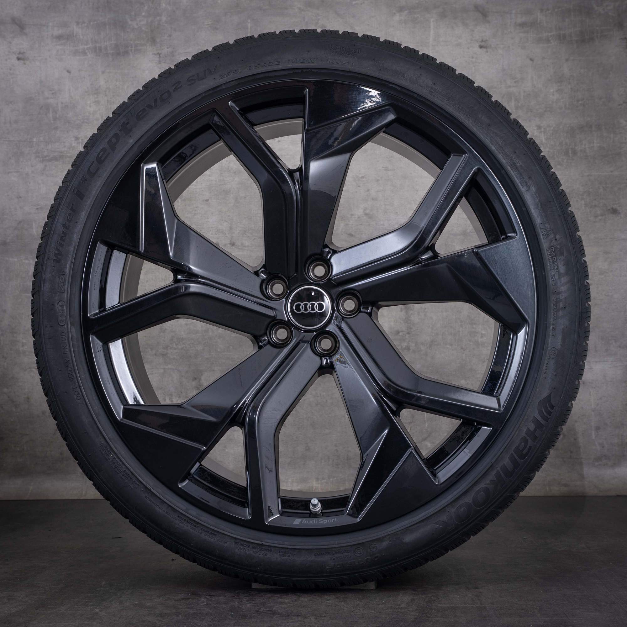 Roues hiver d'origine Audi RSQ8 23 pouces 4M8 Rotor 4M8601025DC noir brillant - roue 1 sur 4