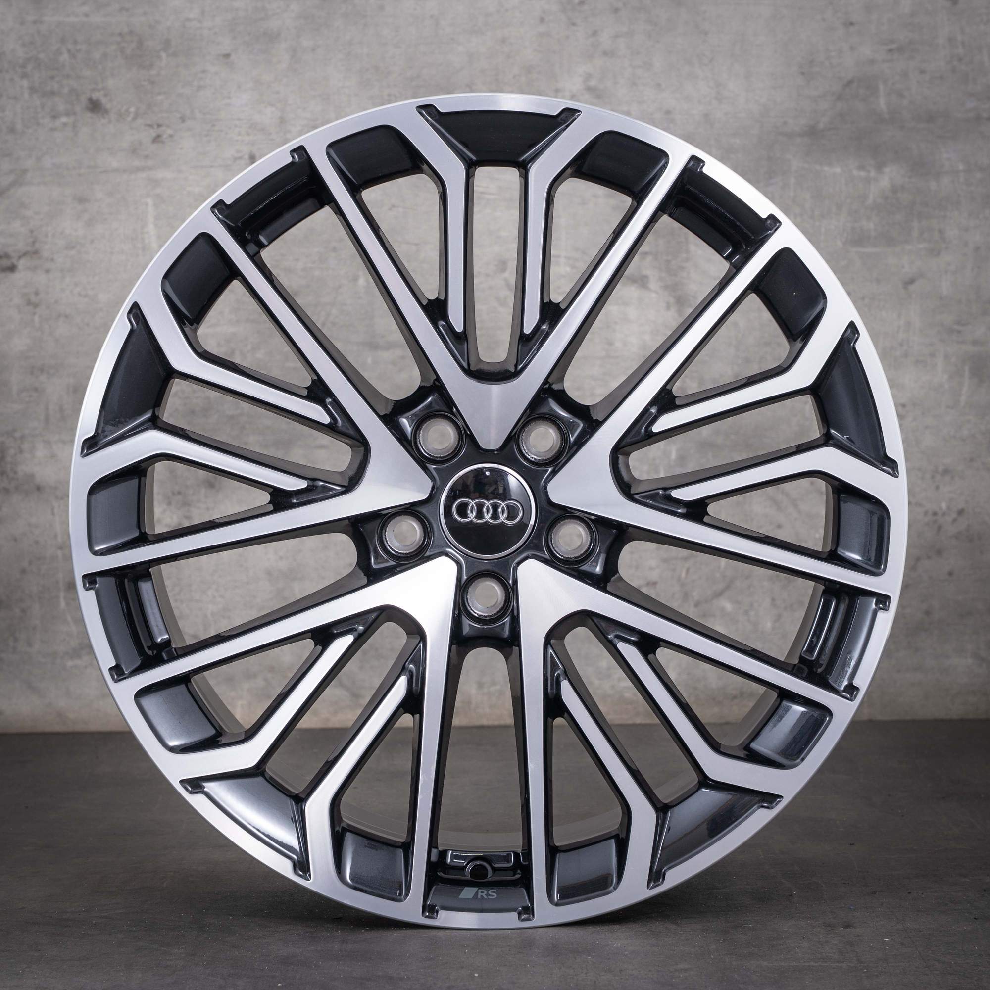 OEM Audi A3 S3 RS3 19inch rims 8V 8Y 8Y0601025DC Granite Gray diamond cut